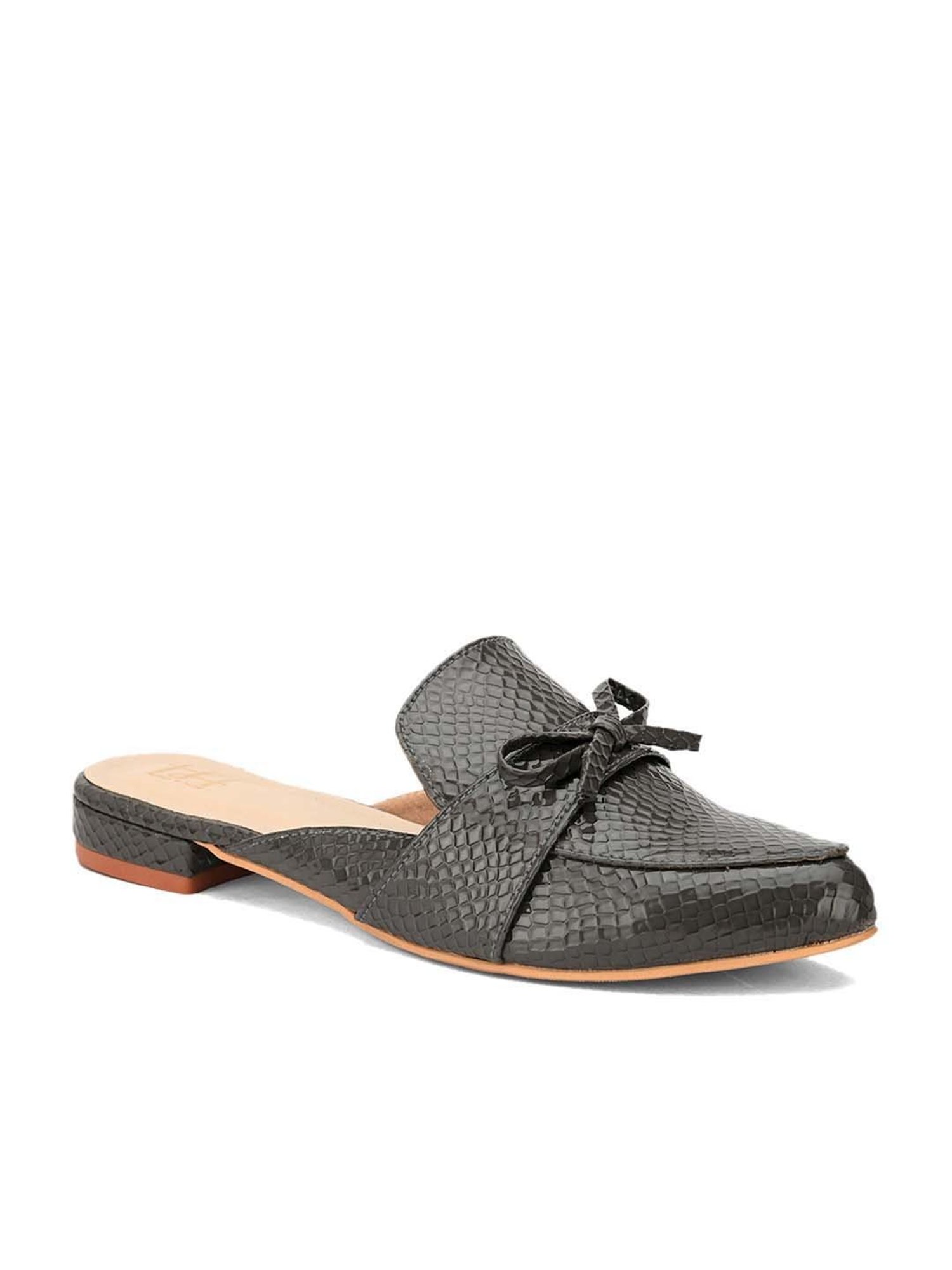Hydes N Hues Women's Black Mule Shoes