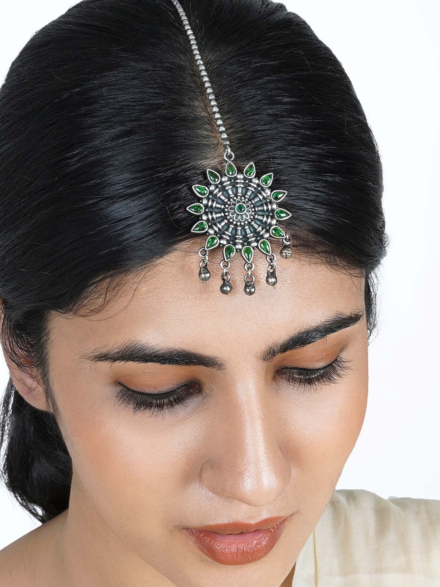 OOMPH White Pearls Wedding Hair Band