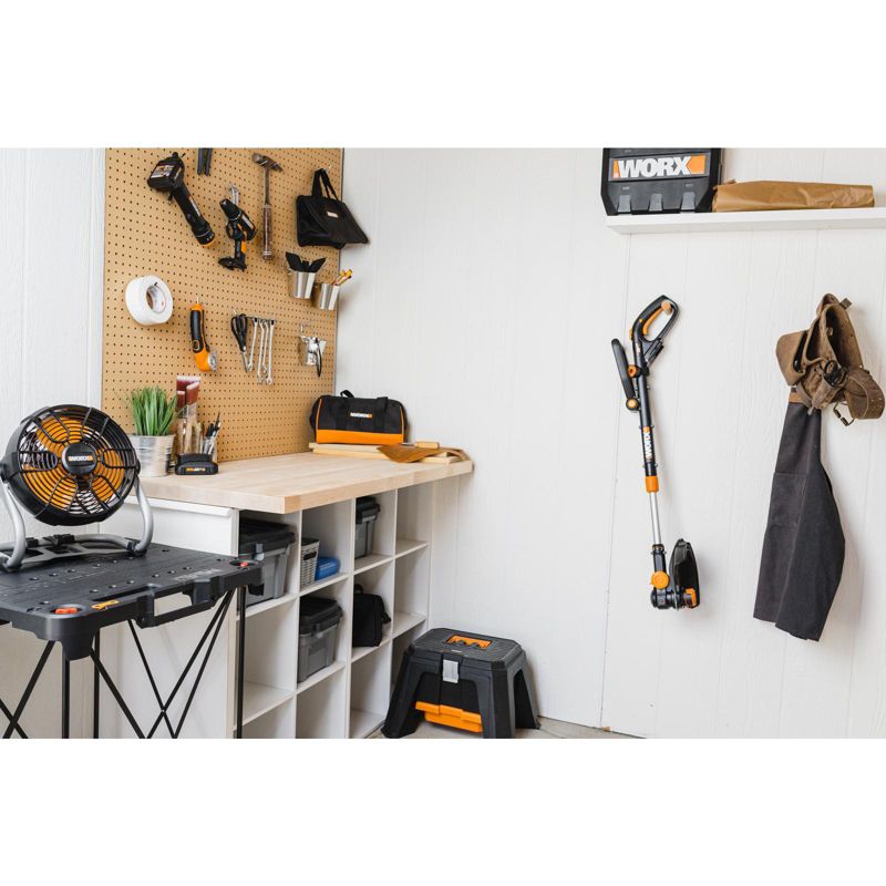 Worx WX095L 20v 9" Fan with battery charging capability