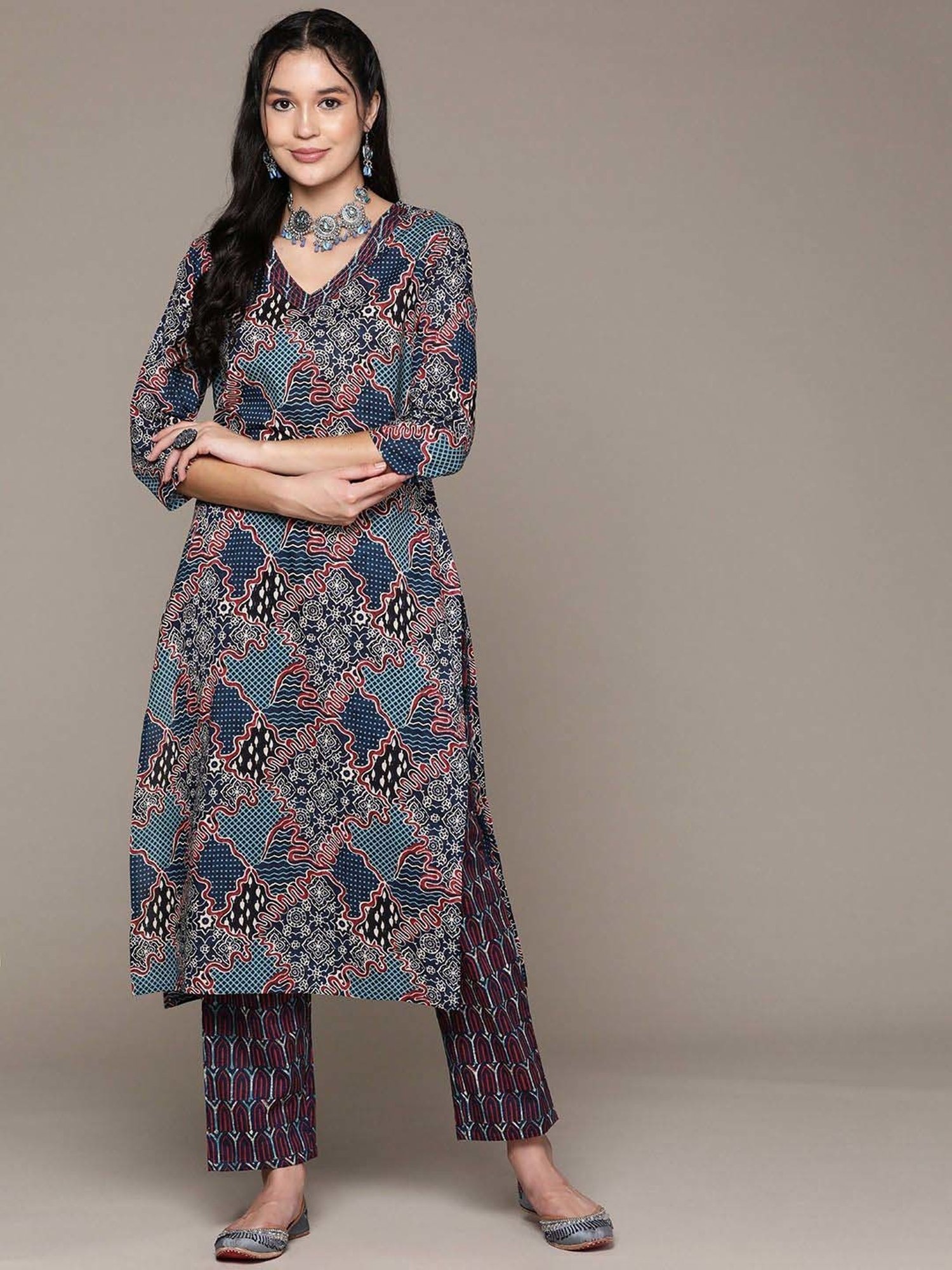 READIPRINT FASHIONS Blue Cotton Printed Kurta Pant Set