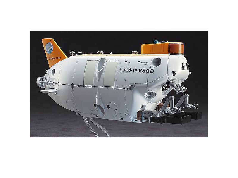 Hasegawa Research Submersible Shinkai 6500 Upgraded Thruster Ver. 1/72 Scale Model Kit