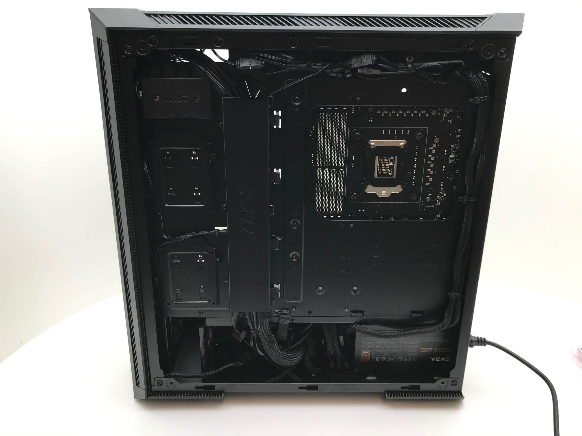 MSI GUNGNIR 100 Intel 10-Core i9-10900K 3.7GHz - Nvidia GeForce RTX 3080 10GB GDDR6X - Z490 Chipset - 2TB 7200RPM + 256GB SSD - 64GB DDR4 3000MHz - 850W - Windows 10 Gaming Desktop