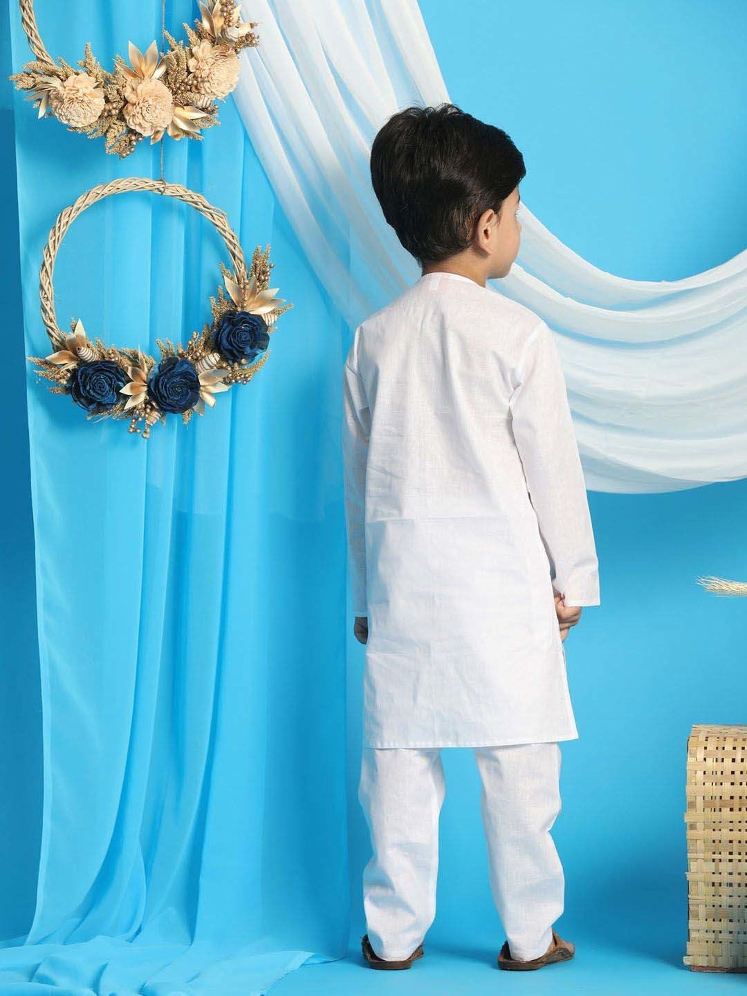 VASTRAMAY Boys White & White Embroidery Full Sleeves Kurta Sets