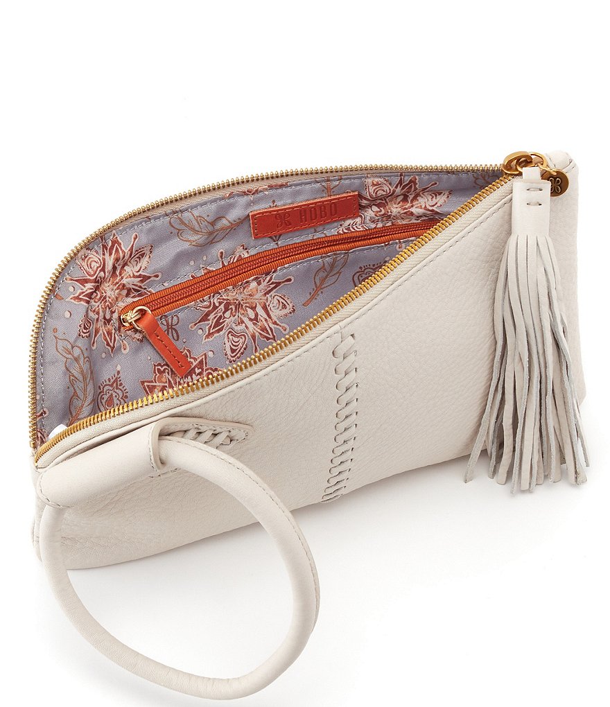 HOBO Sable Ring-Handle Leather Wristlet