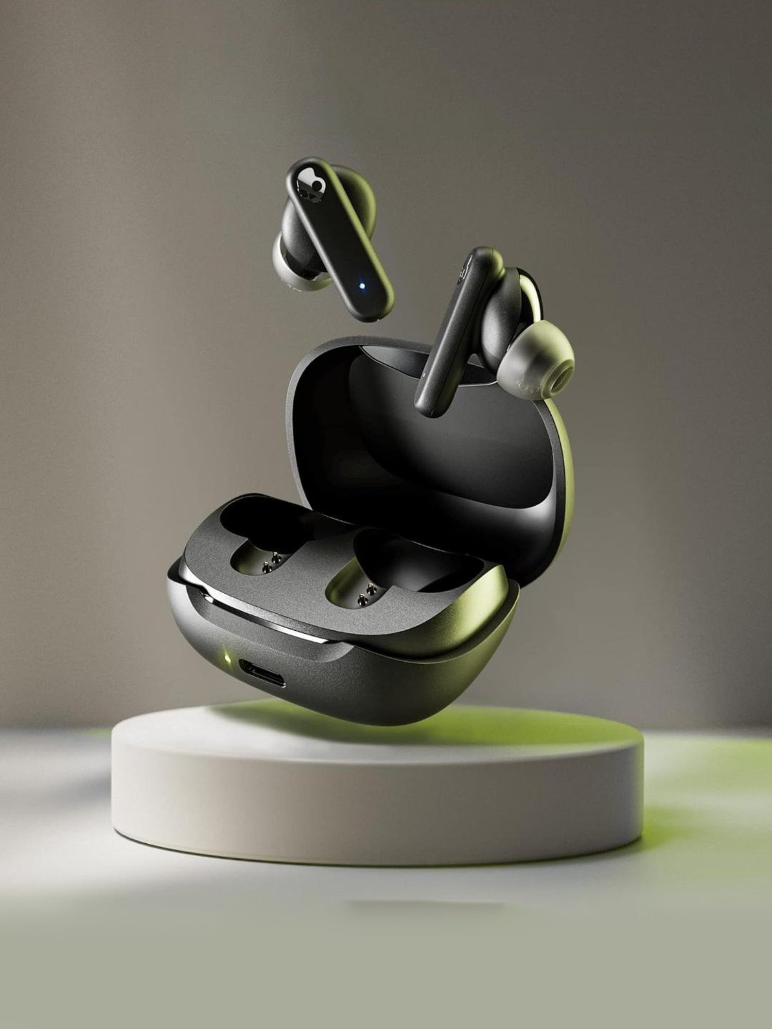 Skullcandy Smokin In-Ear Bluetooth Earbuds with 20Hr Battery (Black, True Wireless)