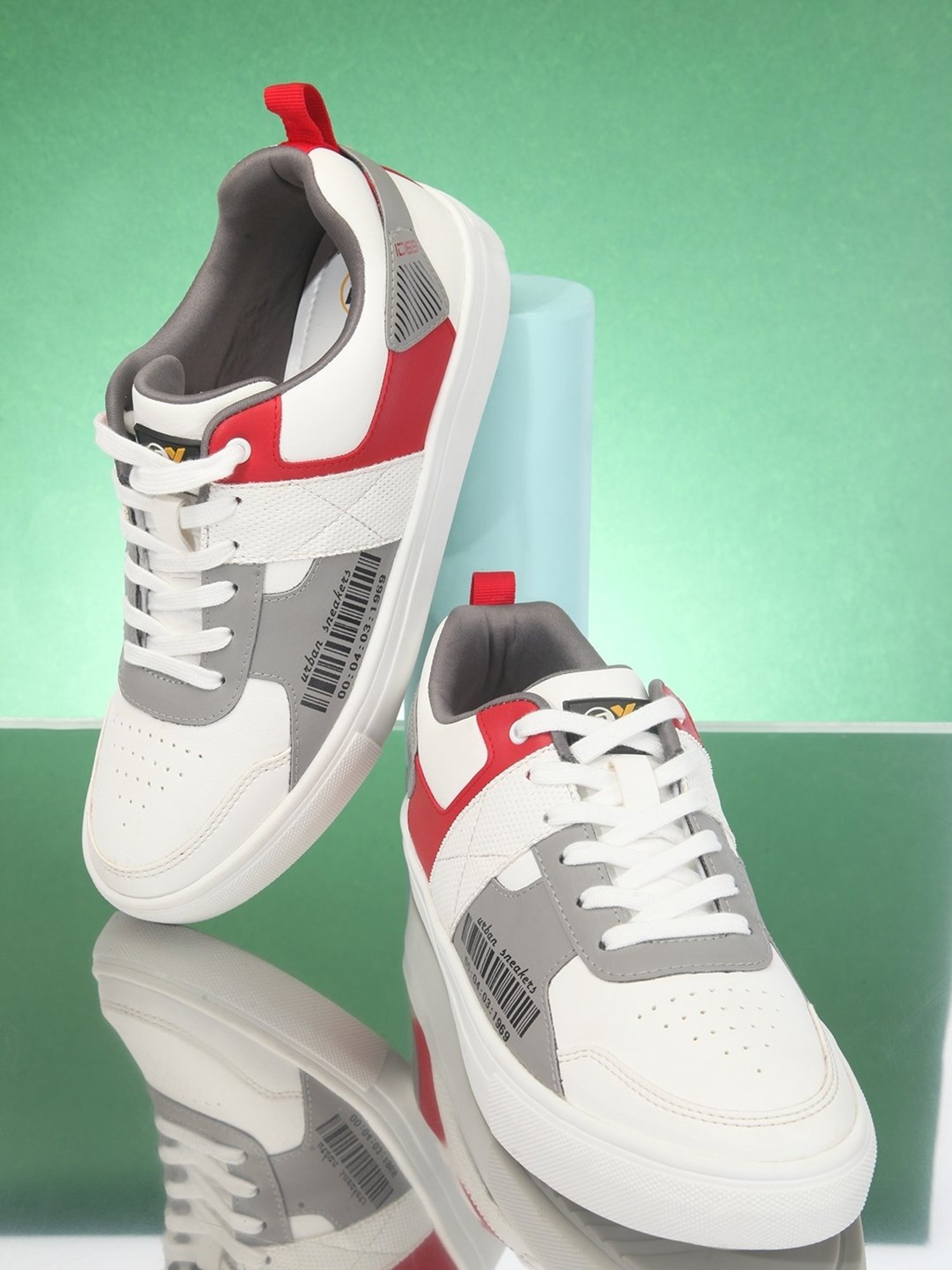 ID Men's White Casual Sneakers