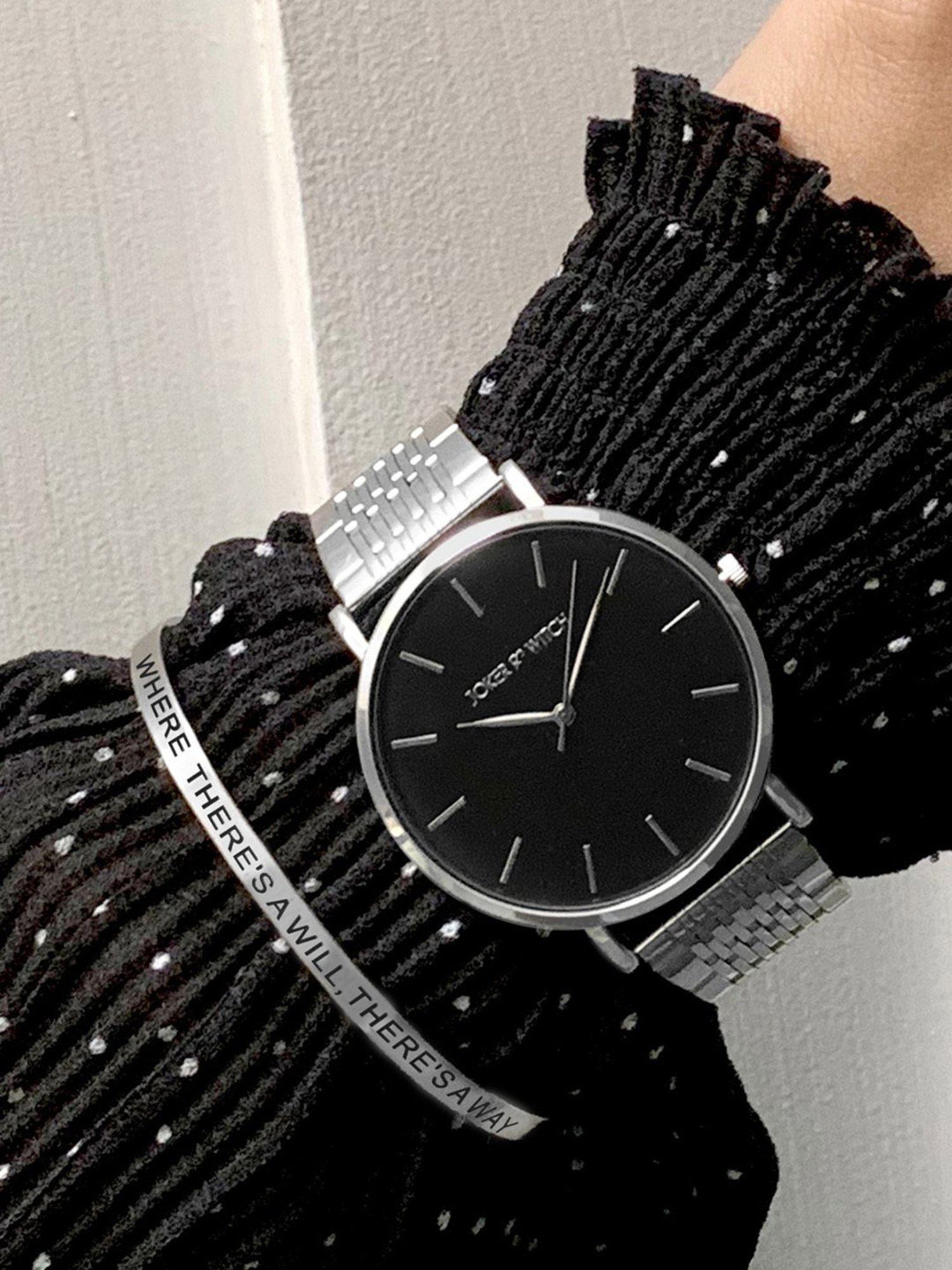 Daniel Klein DKG002-1 Analog Watch for Women With Bracelets