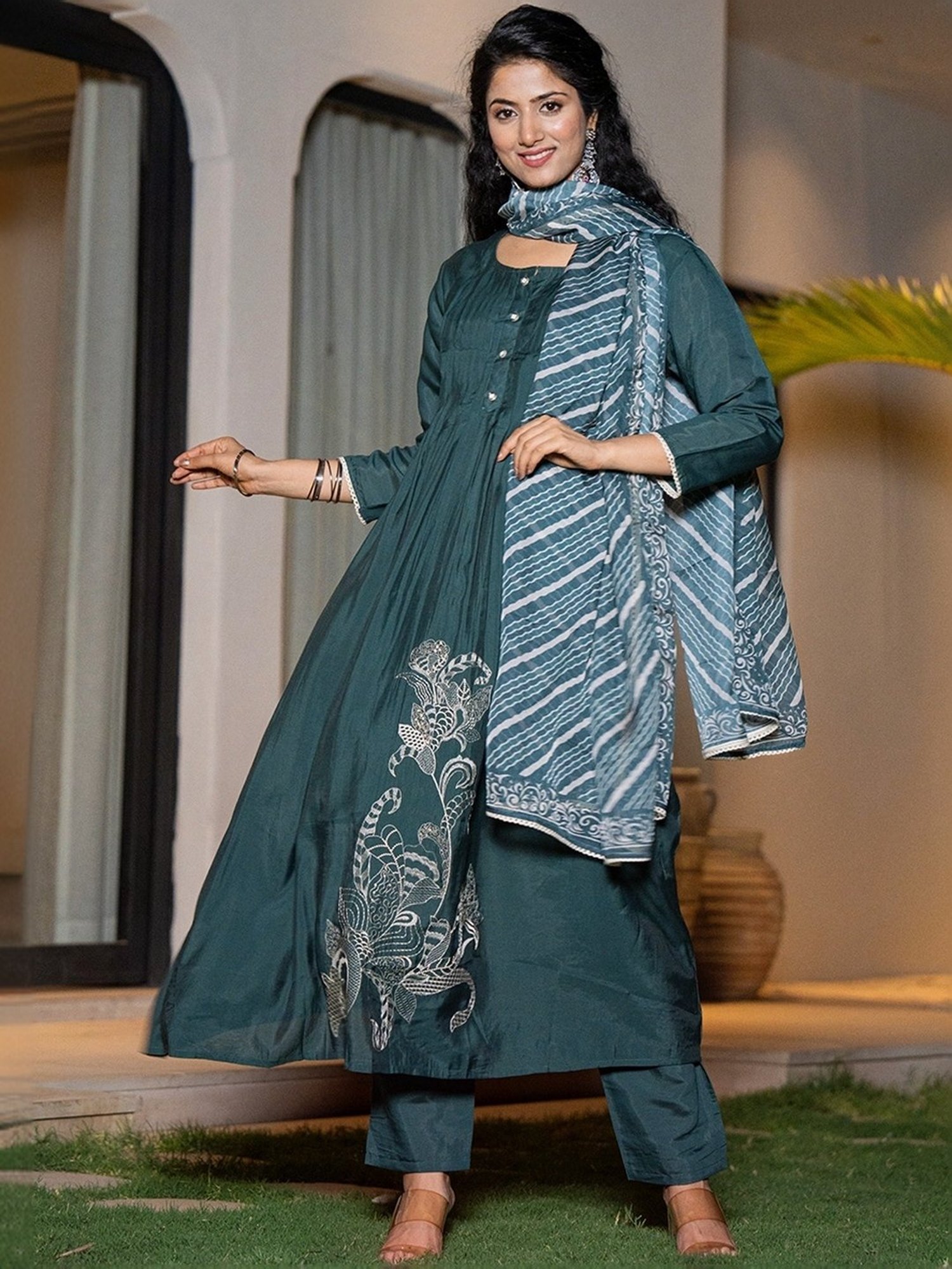 Yufta Teal Blue Cotton Embroidered Kurta Pant Set With Dupatta