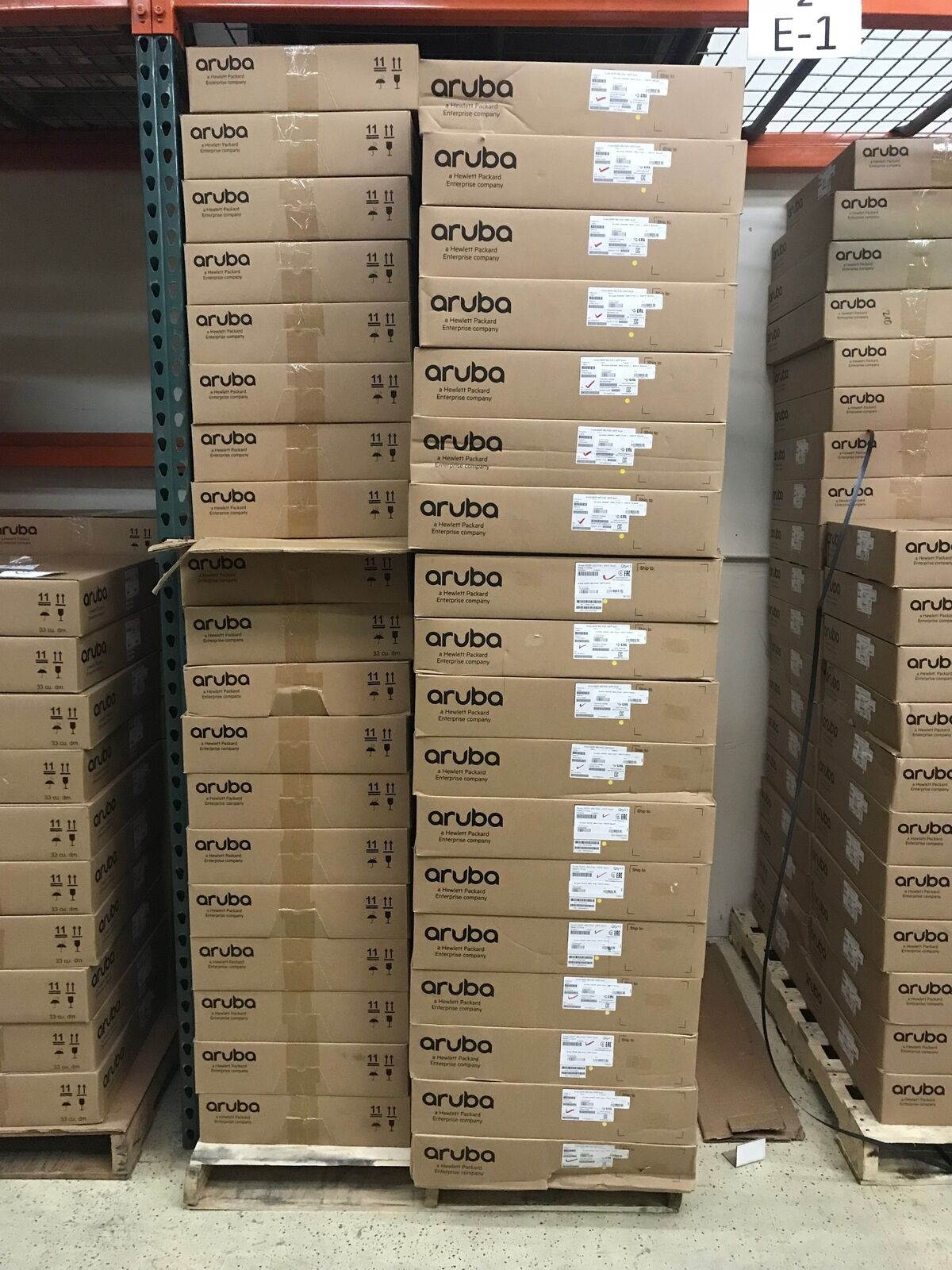 Aruba 2540 24G 4SFP+ 24-Port Switch w/ 4 SFP+ Ports