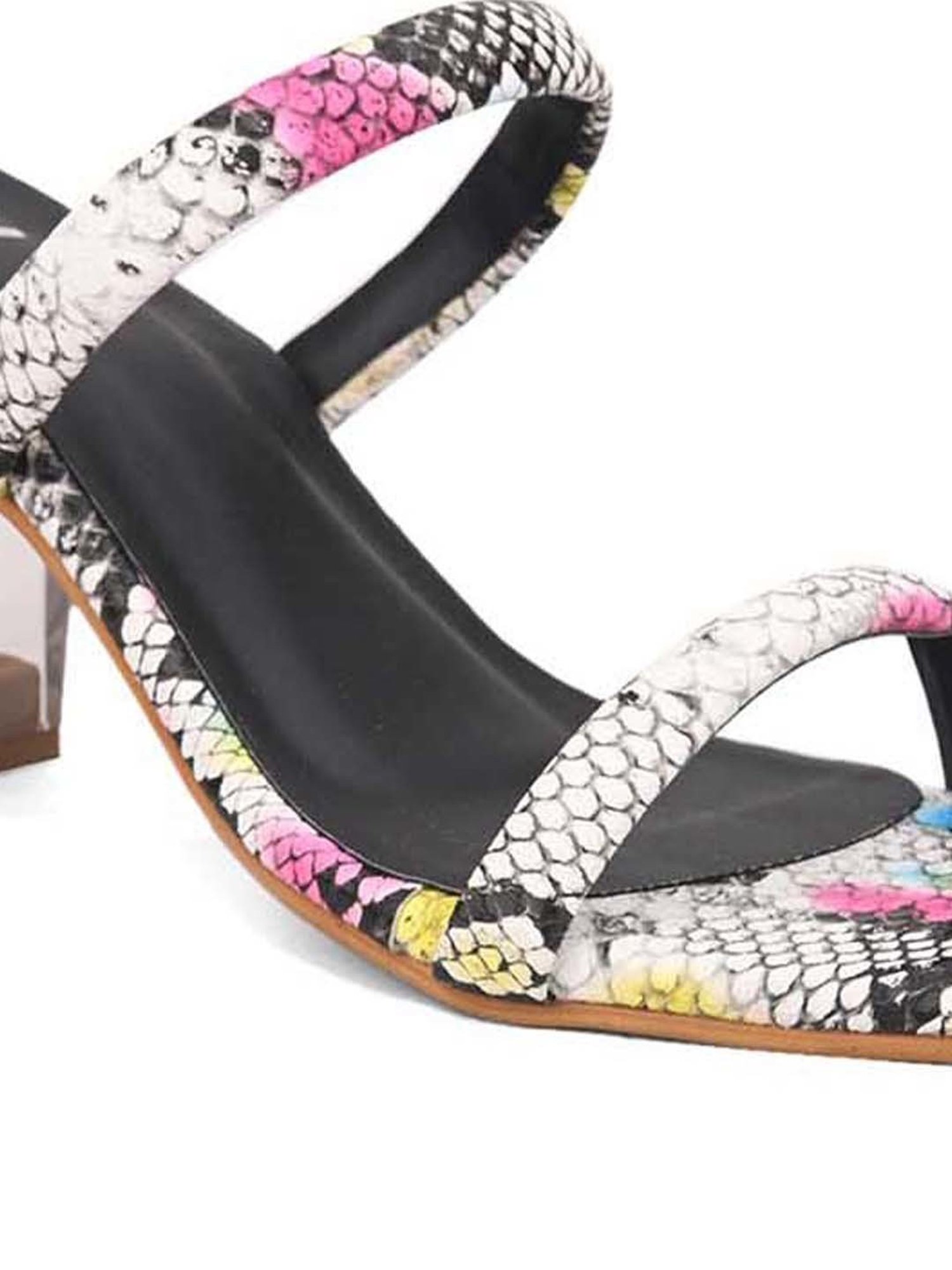 Hydes N Hues Women's White Casual Sandals