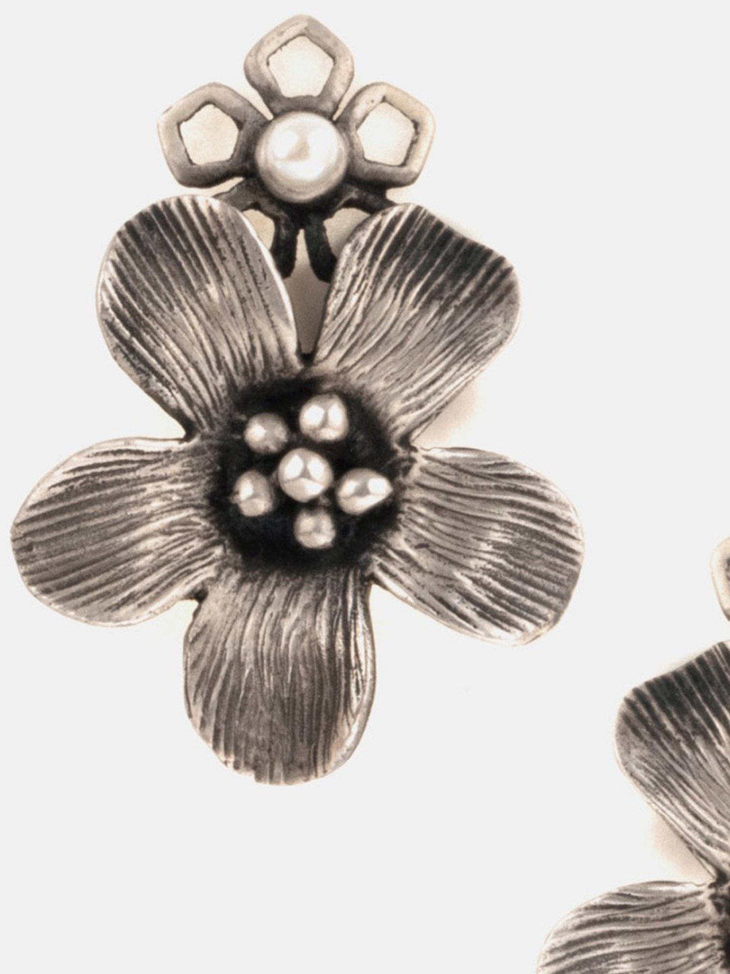 Shaya 92.5 Sterling Silver Marie C Earrings for Women