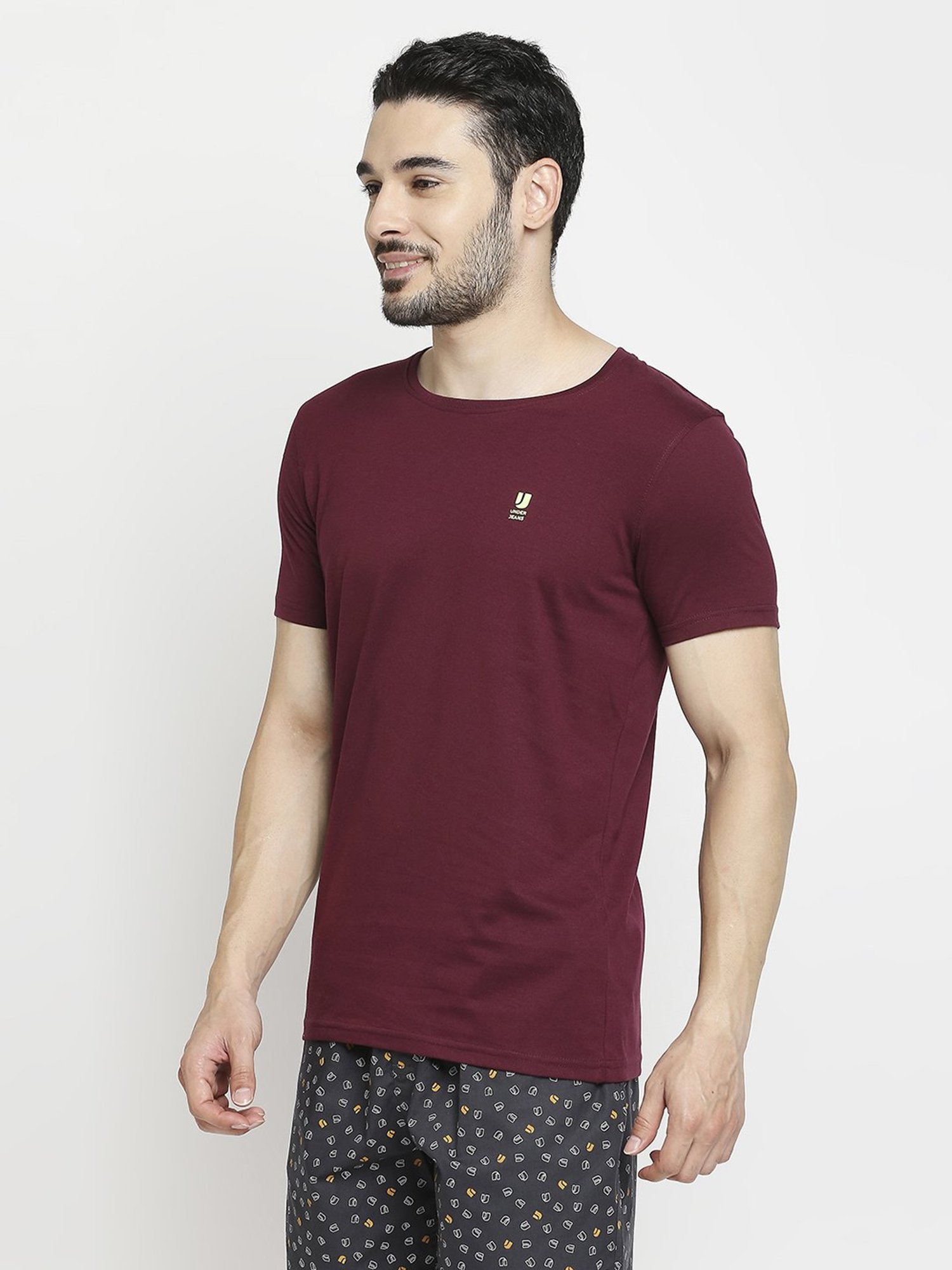 UnderJeans by Spykar White & Maroon Regular Fit T-Shirt