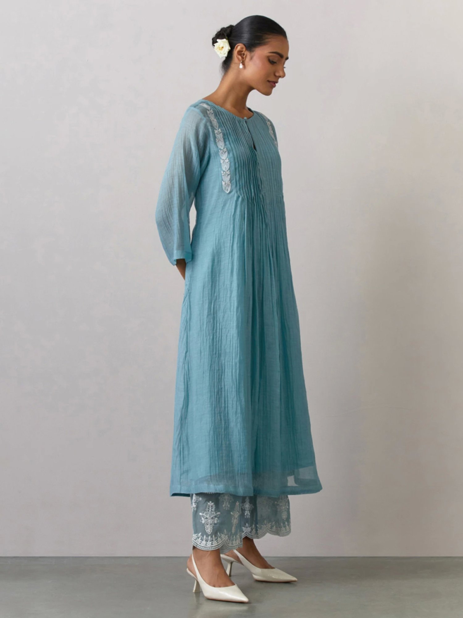 Ikshita Choudhary Blue Noor Chanderi Embroidered Kurta