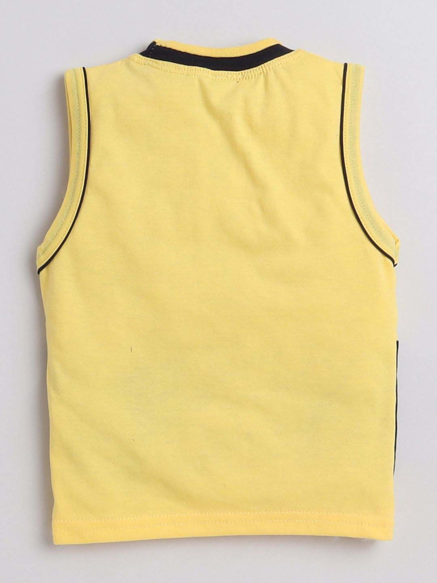 Fourfolds Unisex Yellow Printed Clothing Set