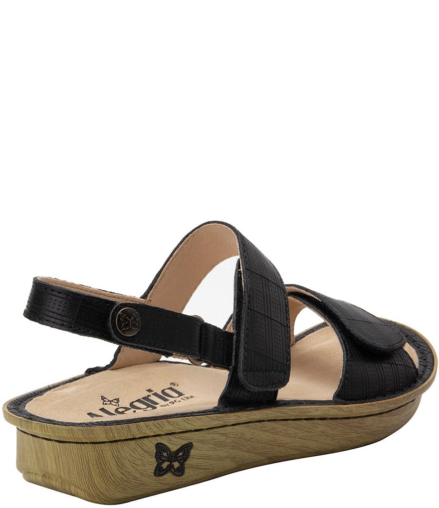 Aetrex Jillian Sport Leopard Print EVA Water Friendly Wedge Sandals