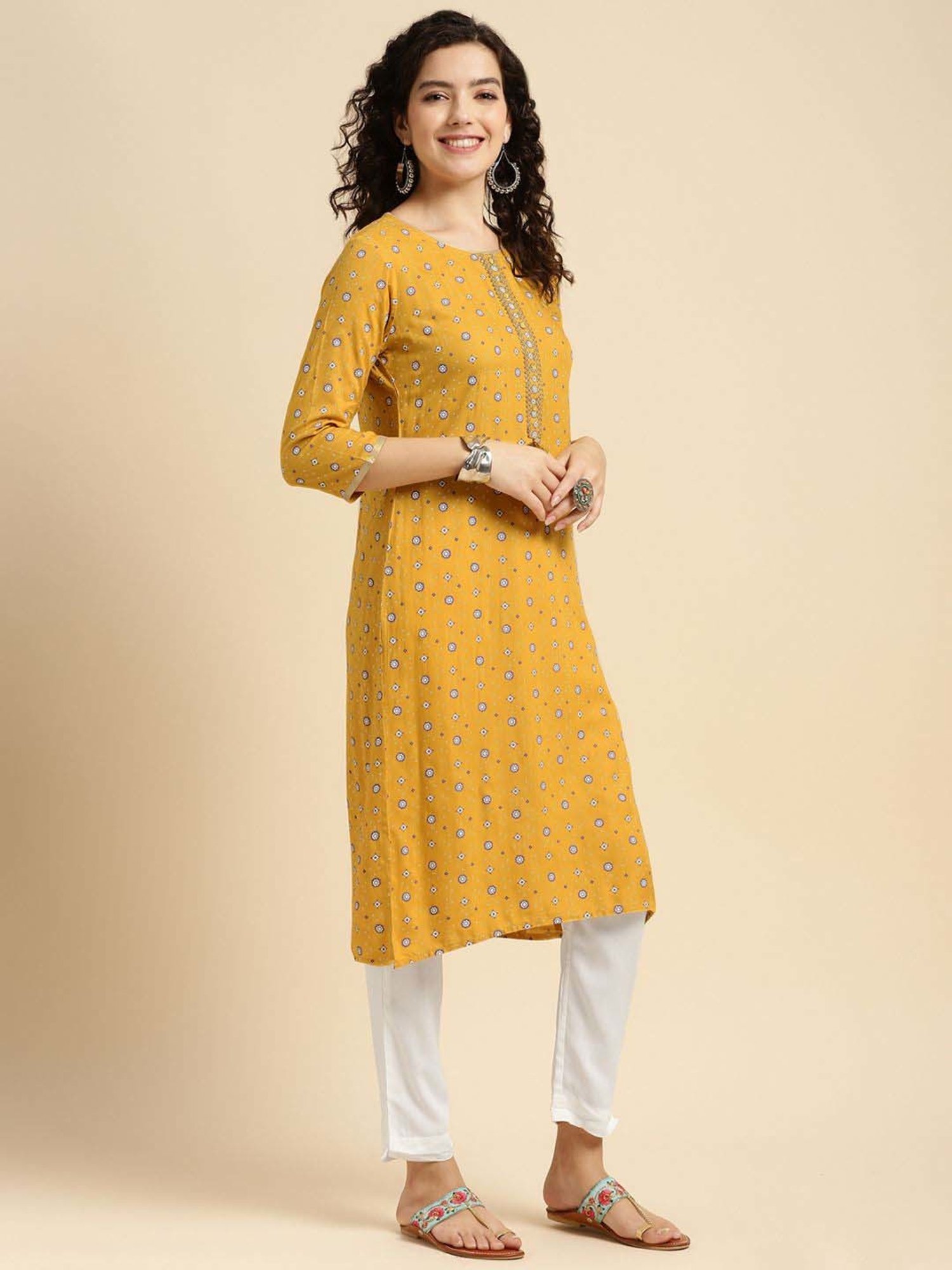 Rangita Yellow & White Printed Kurta Pant Set