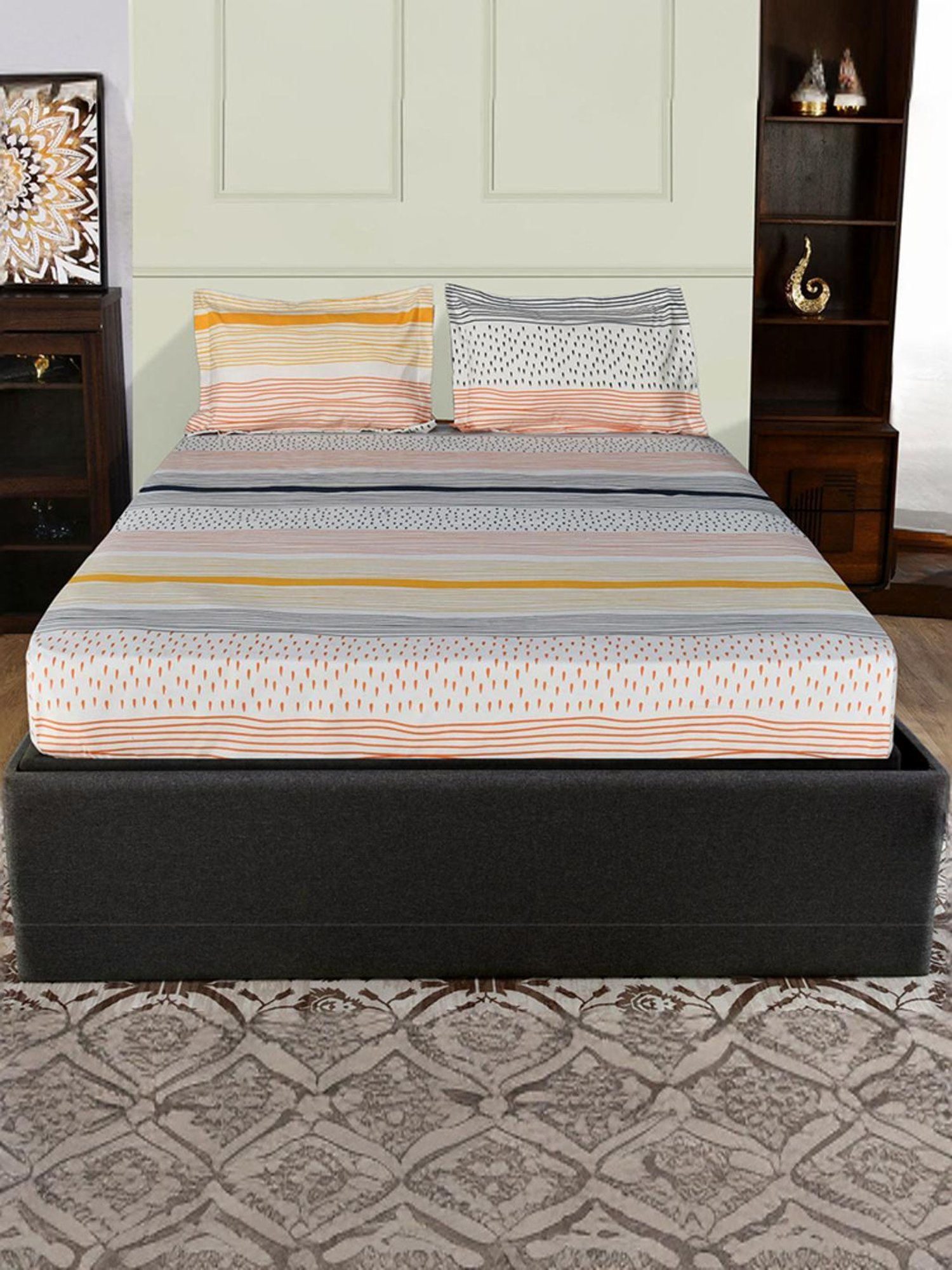 @Home Aurora Multicolor 130 GSM Polyester Double Bedsheet with 2 Pillow Covers