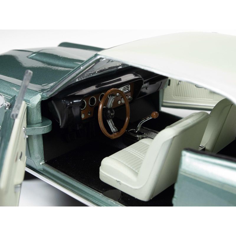 1966 Pontiac GTO Hardtop Palmetto Green Met. "Hemmings Motor News" Cover Car (August 2016) 1/18 Diecast Car by Autoworld
