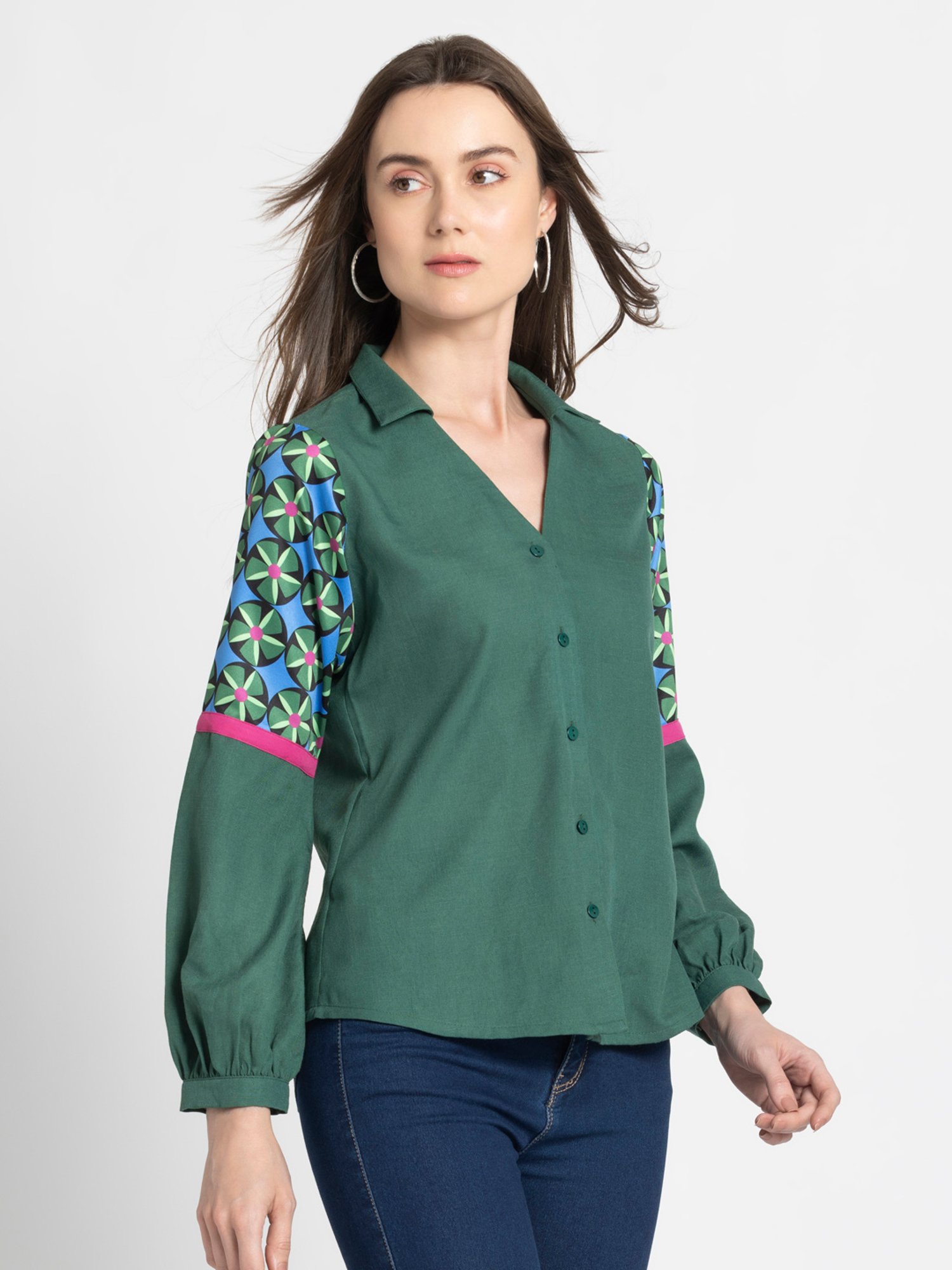 SHAYE Green Linen Printed Top
