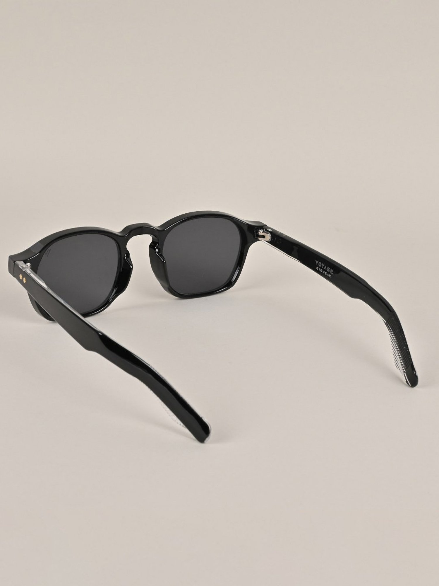 Voyage Black Round UV Protection Unisex Sunglasses