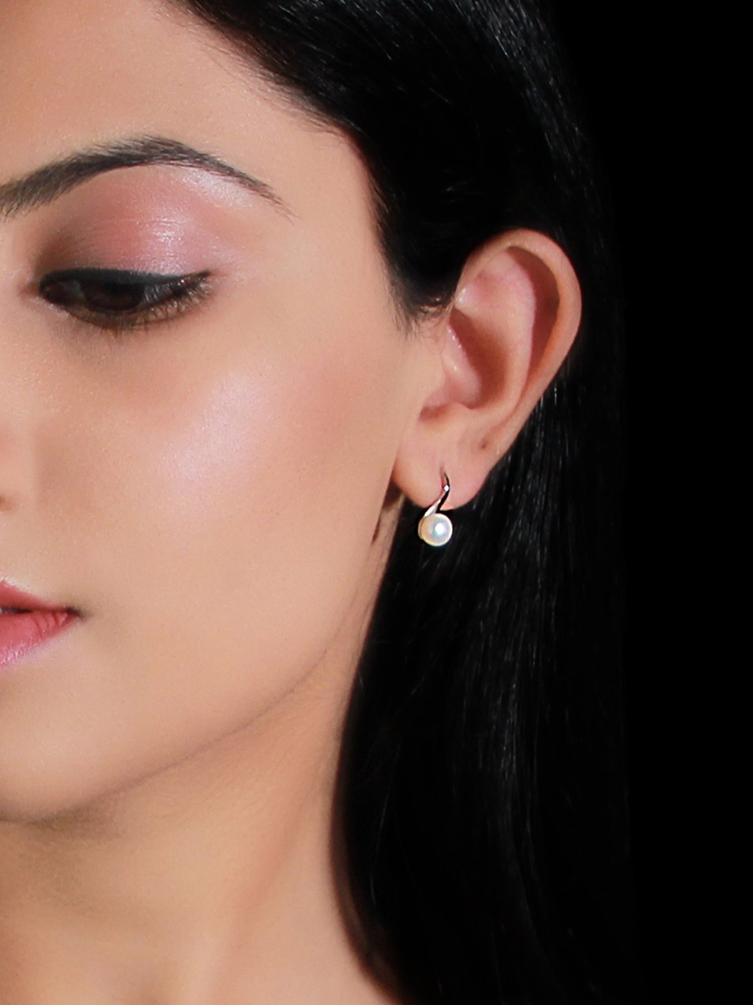 Clara 92.5 Sterling Silver Lily Earrings for Women