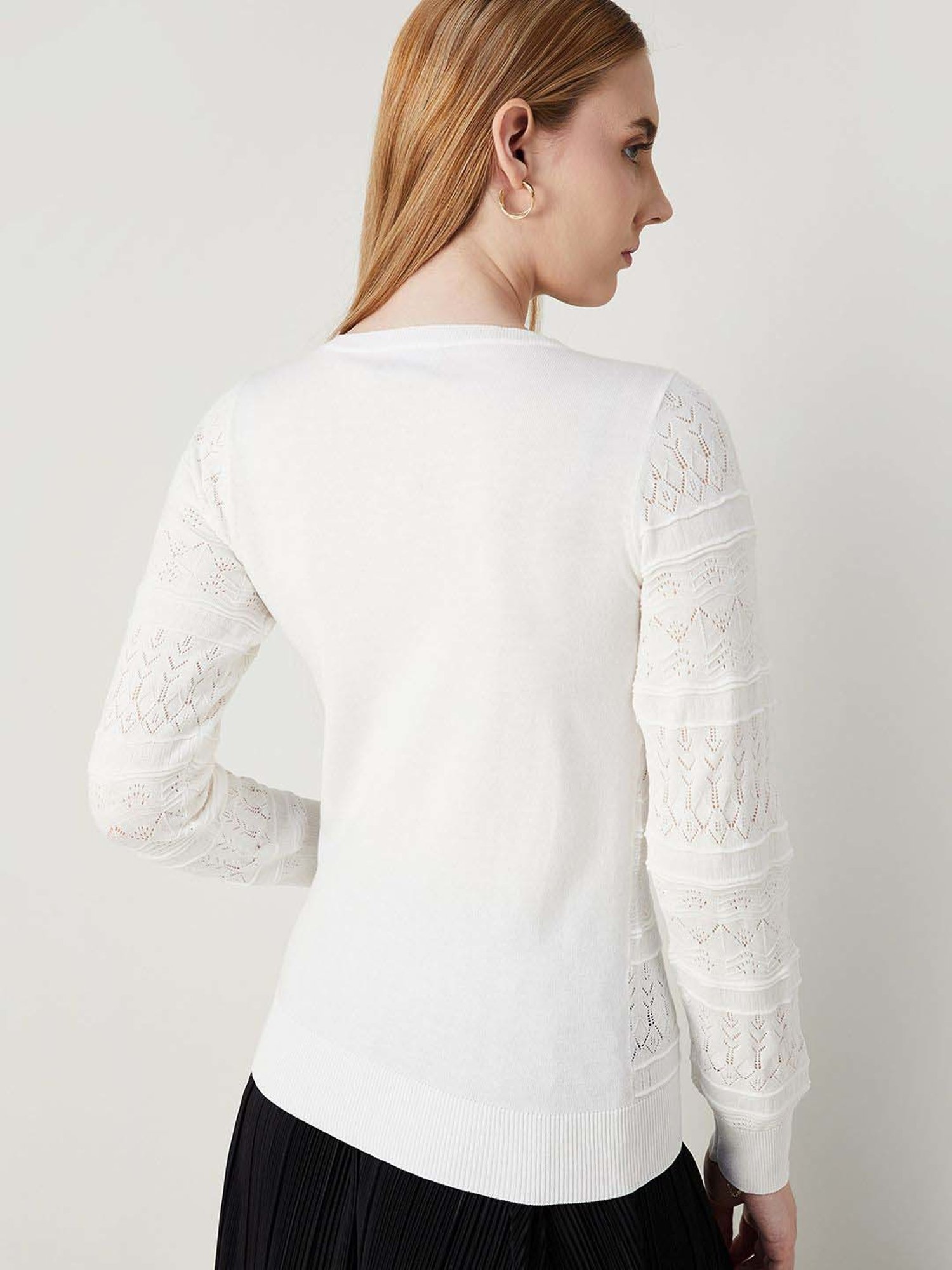 Code by Lifestyle White Self Pattern T-Shirt