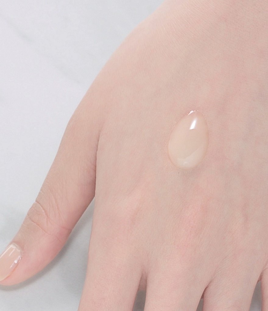 Elizabeth Arden Skin Illuminating Smooth and Brighten Emulsion