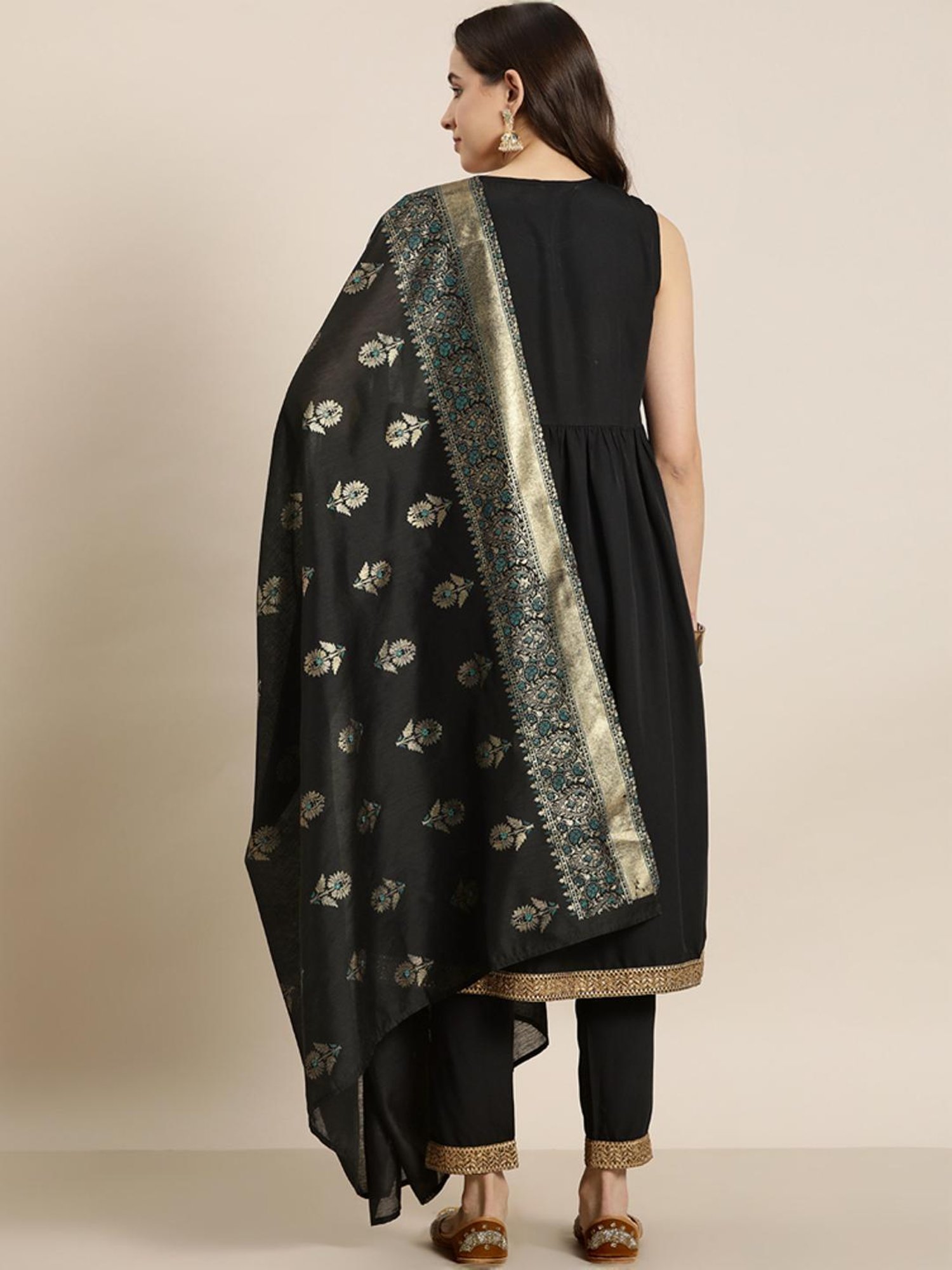 Ziyaa Black Straight Fit Kurta Pant Set With Dupatta