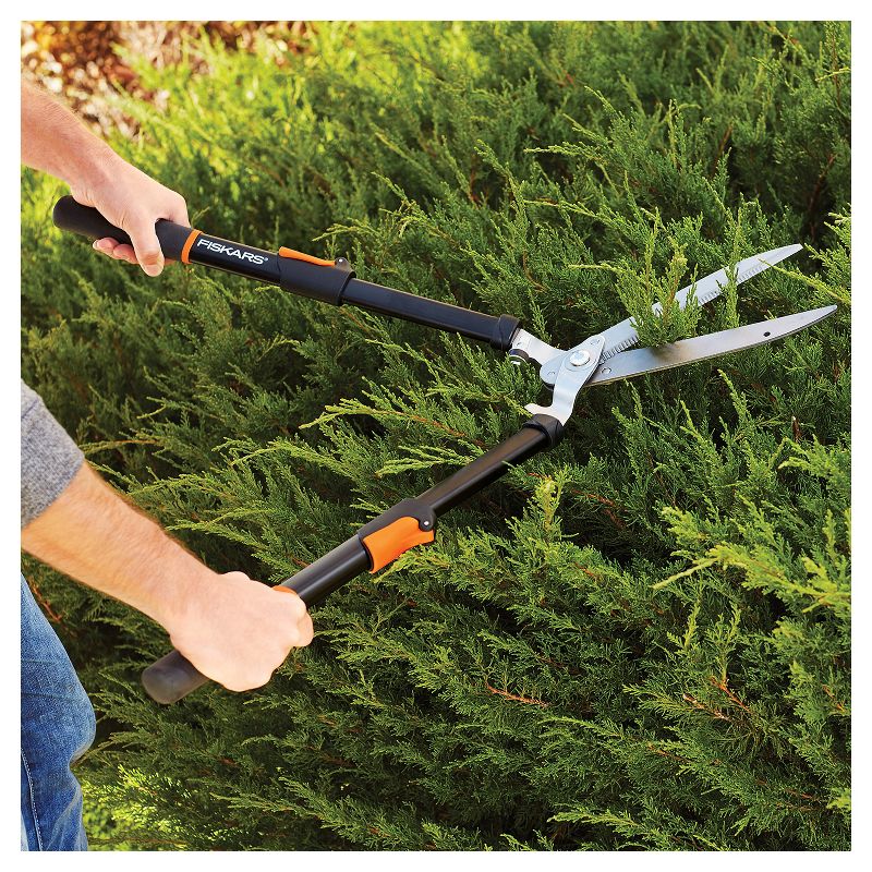 Fiskars Power-Lever 25-33" Extendable Hedge Shears