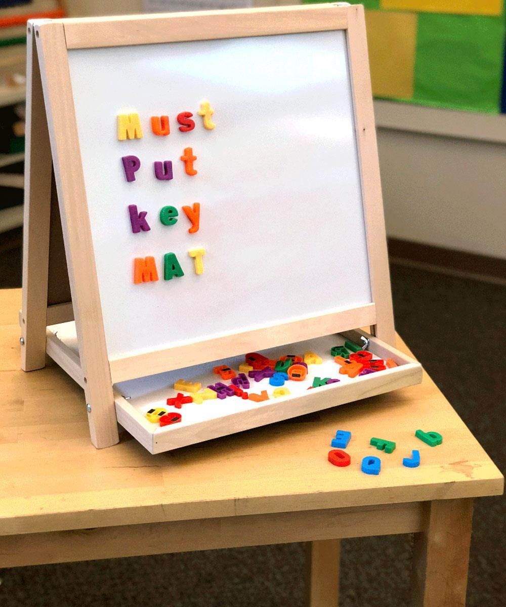 Flipside Table Top Easel Magnetic 18"Wx19-1/2"H Multi 17306