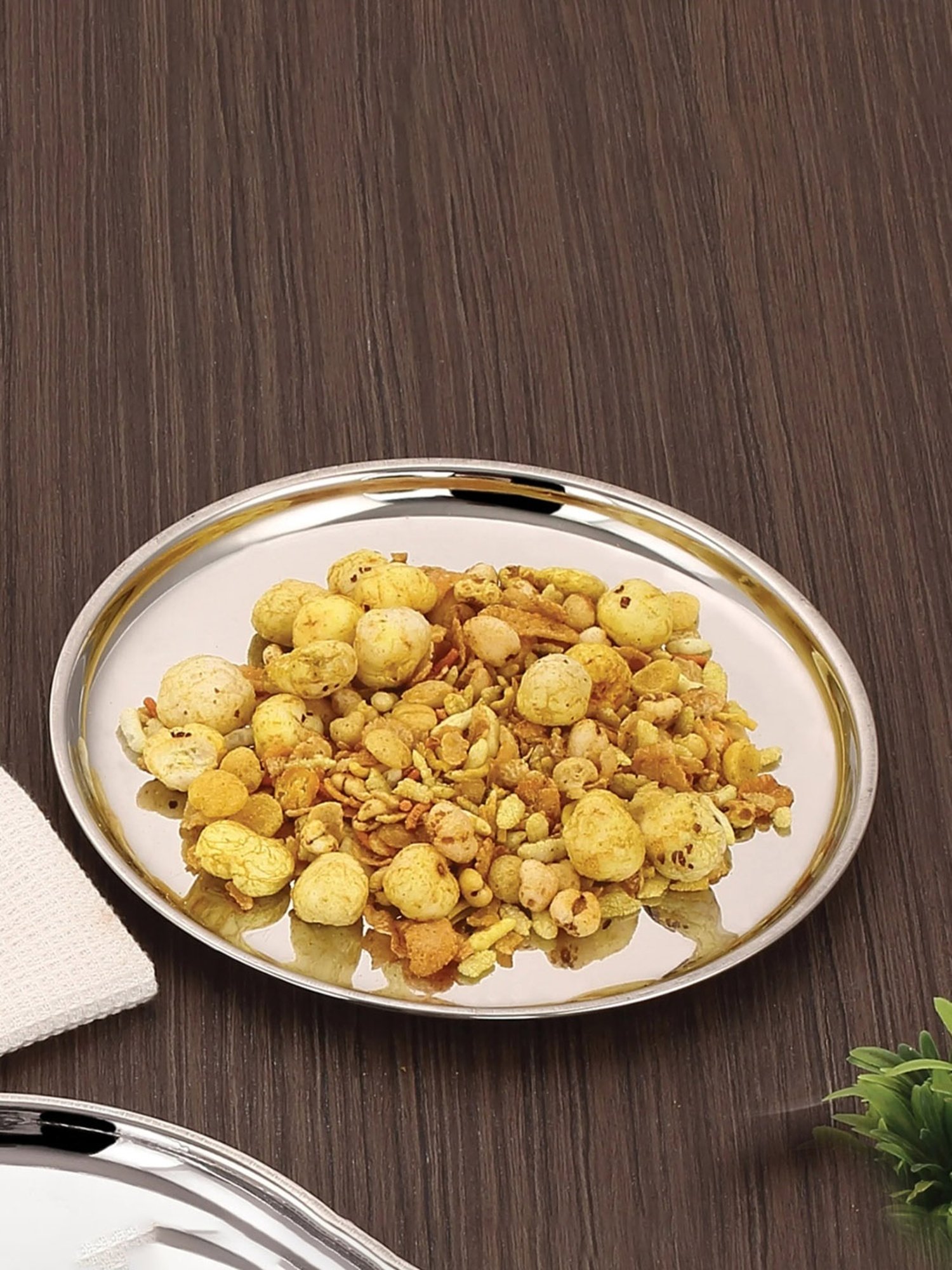 HAZEL Silver Stainless Steel Snack Plates With Mirror Finish