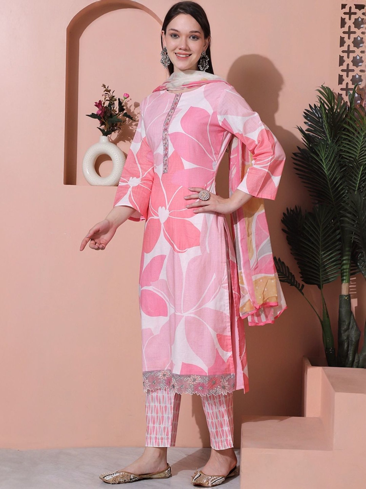 Stylee LIFESTYLE Pink Cotton Floral Print Unstitched Dress Material