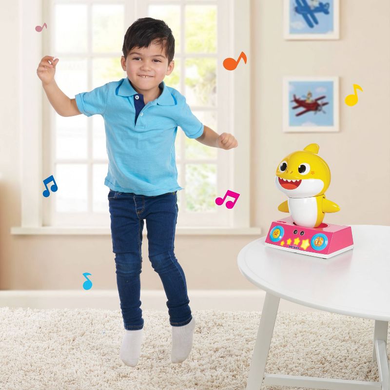 Pinkfong Baby Shark Official - Baby Shark Dancing DJ - WowWee