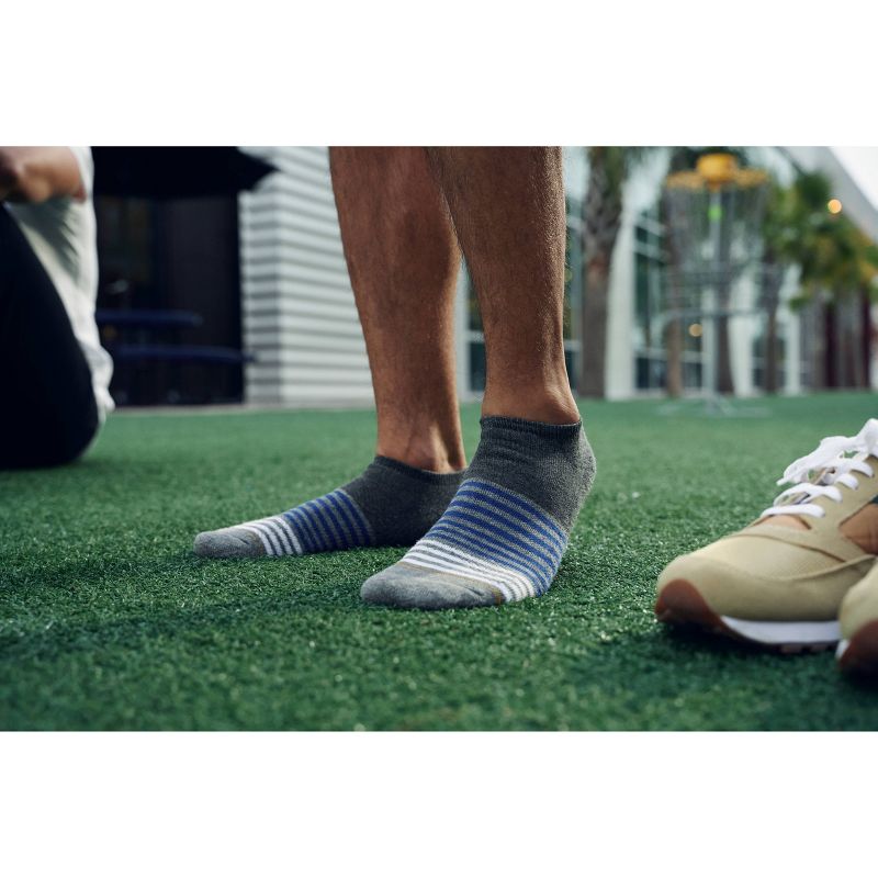 Signature Gold by GOLDTOE Men's 3pk Casual GT Striped No Show Socks - 6-12.5