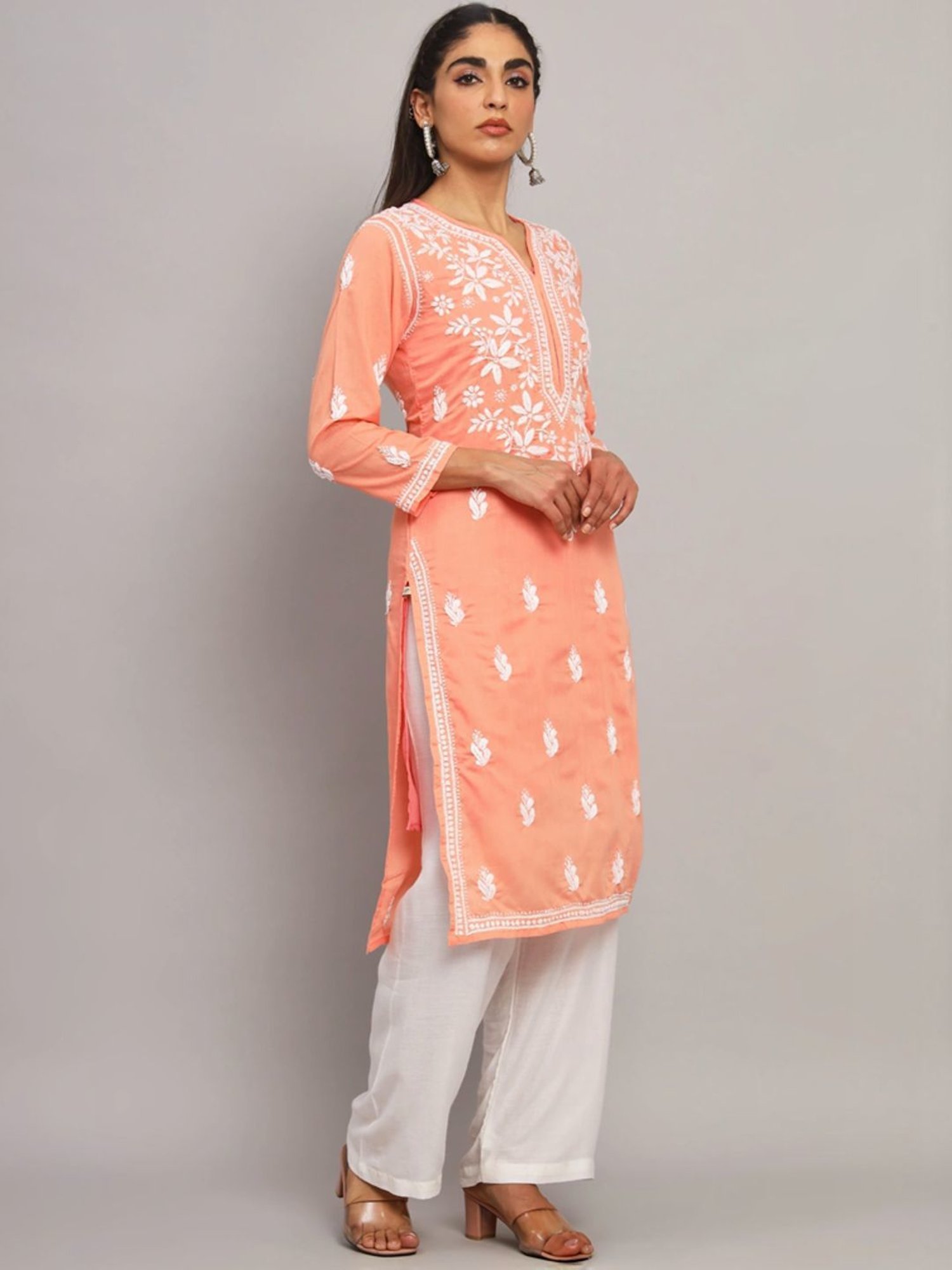 PARAMOUNT CHIKAN Peach Cotton Hand Embroidered Chikankari Straight Kurta