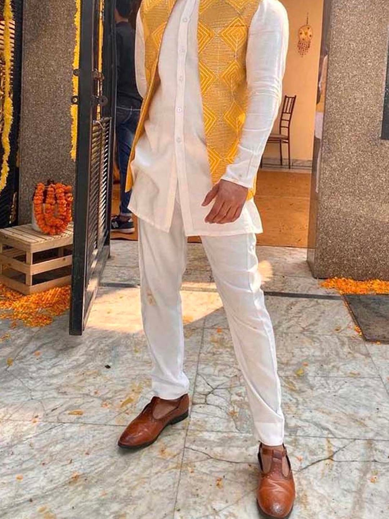 Griffin Men's Tan Brogue Slip-Ons