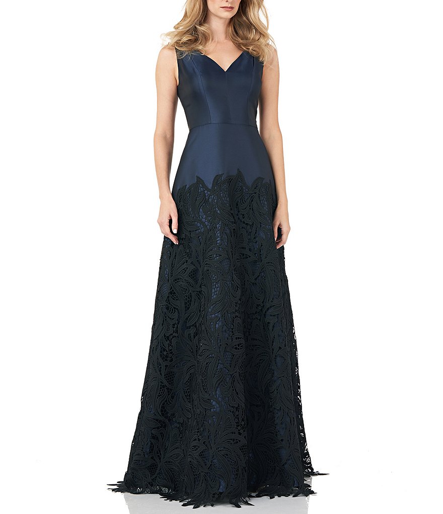 Kay Unger Sleeveless V-Neck Guipure Lace Mikado Gown