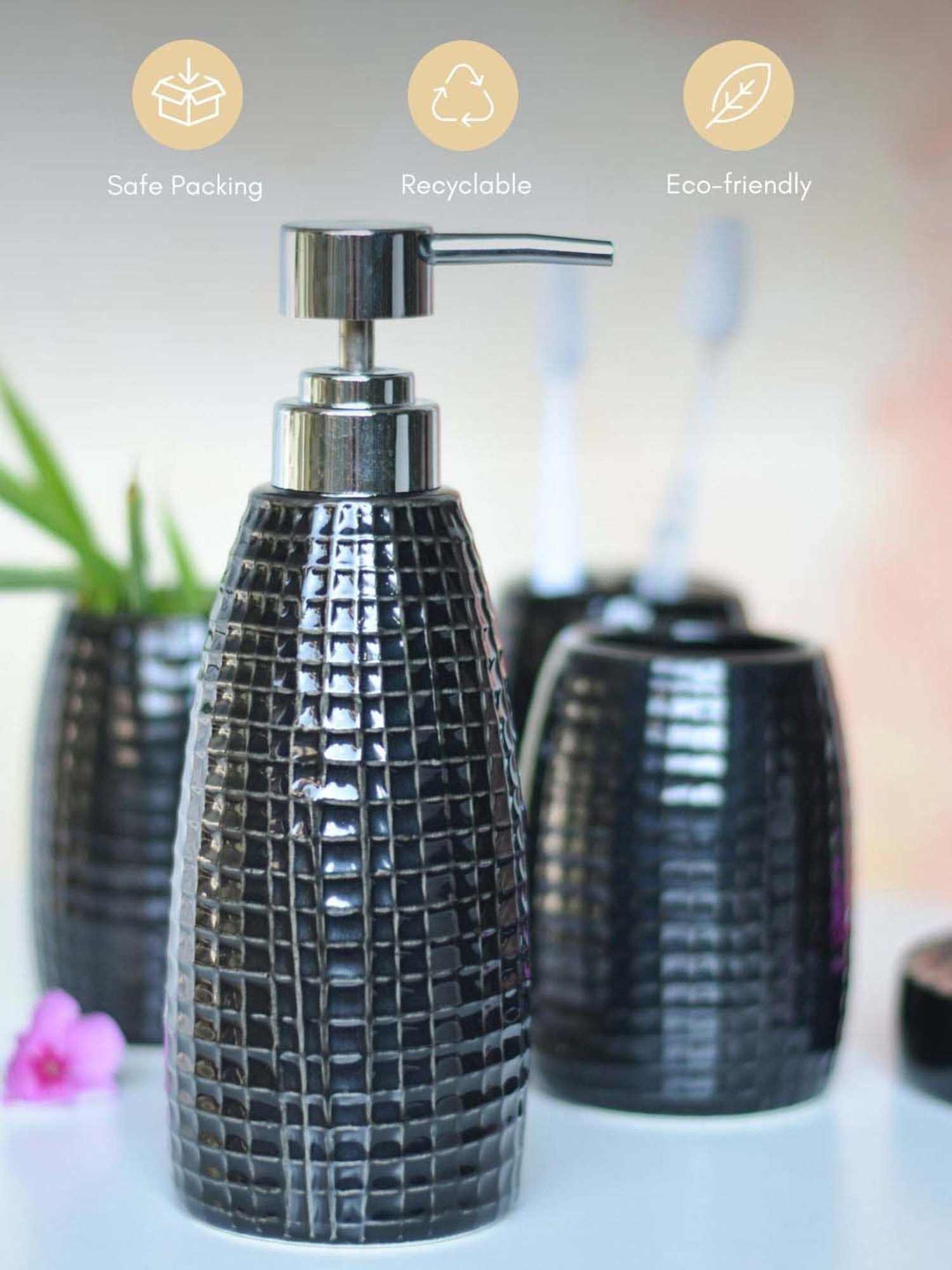 VarEesha Aztec Multicolor Ceramic Bath Accessories - Set of 2