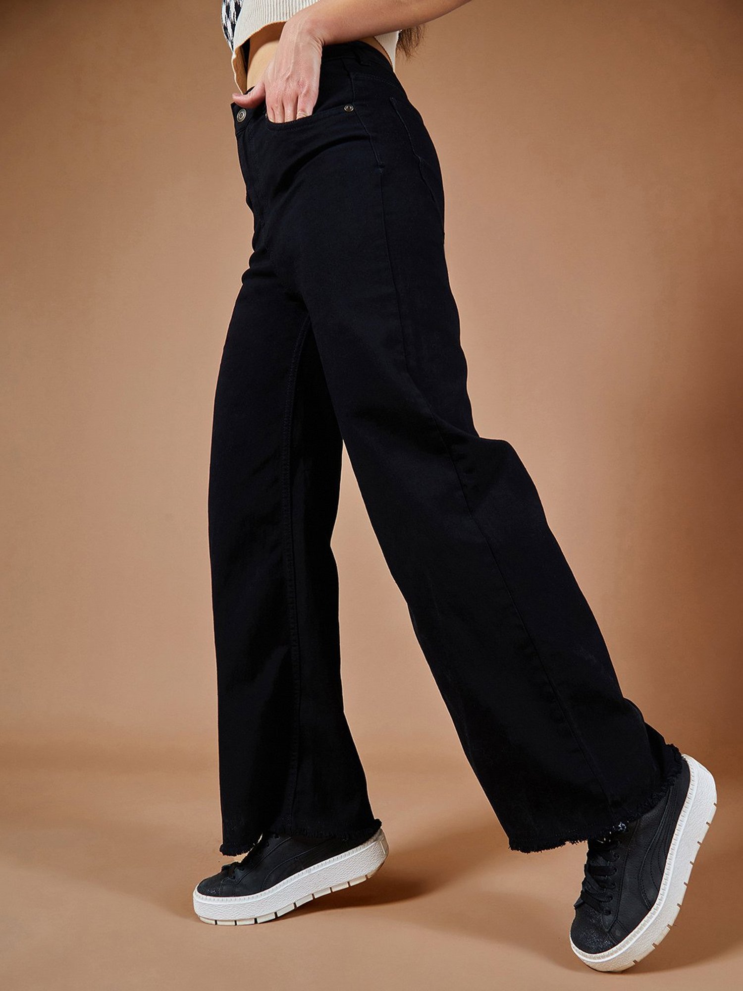 DOLCE CRUDO Black High Rise Stretchable Jeans