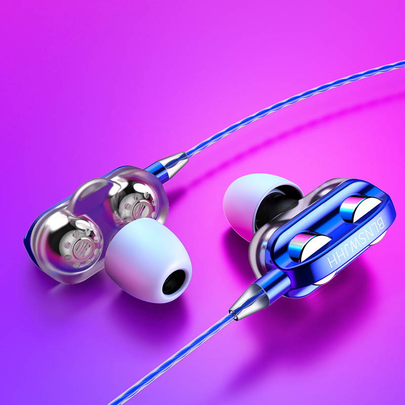 New in-ear earphones, dual dynamic coils and dual speakers are suitable for most smart phone headsets with wire-controlled tuning