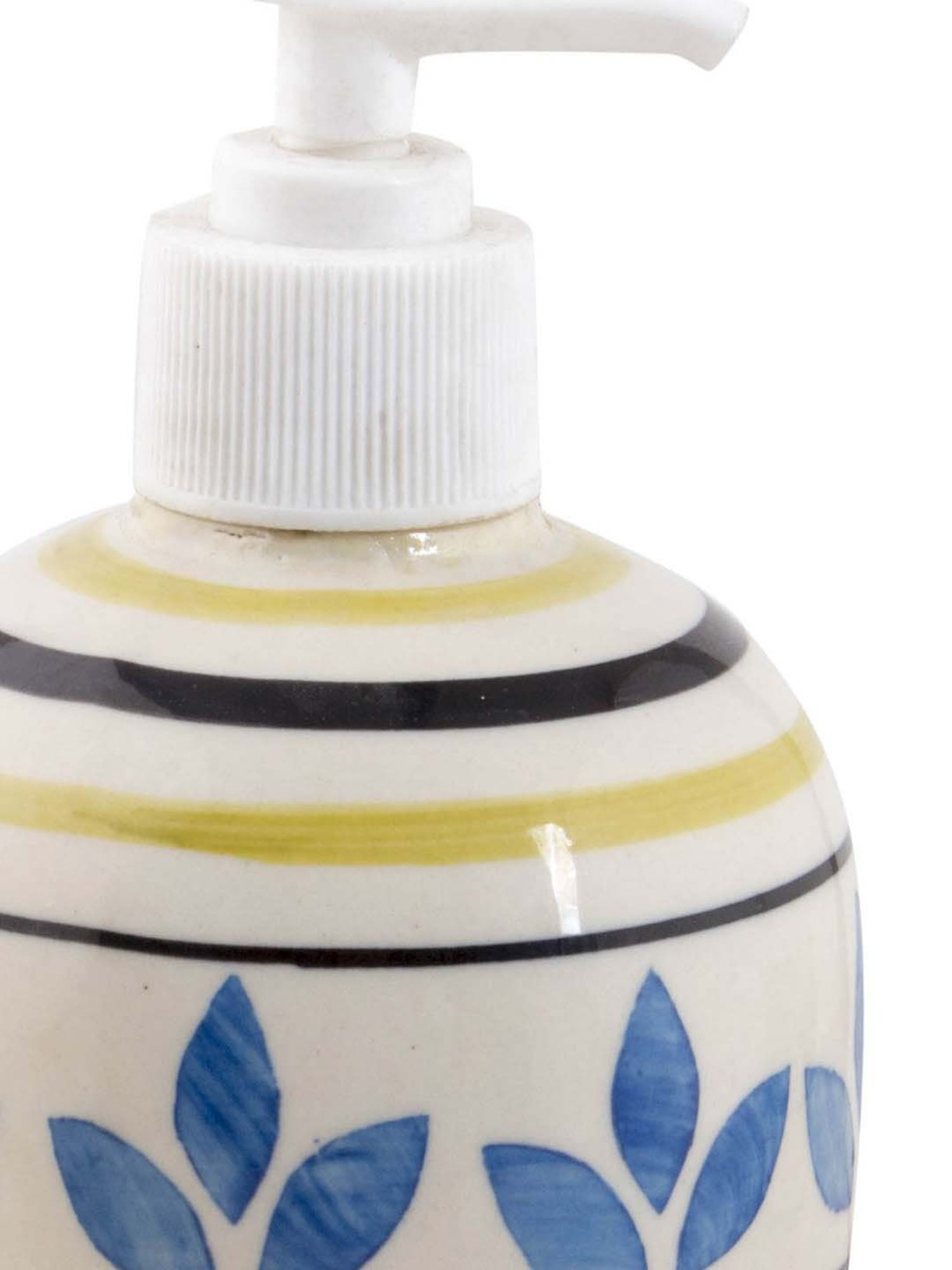 VarEesha Aztec Multicolor Ceramic Bath Accessories - Set of 2