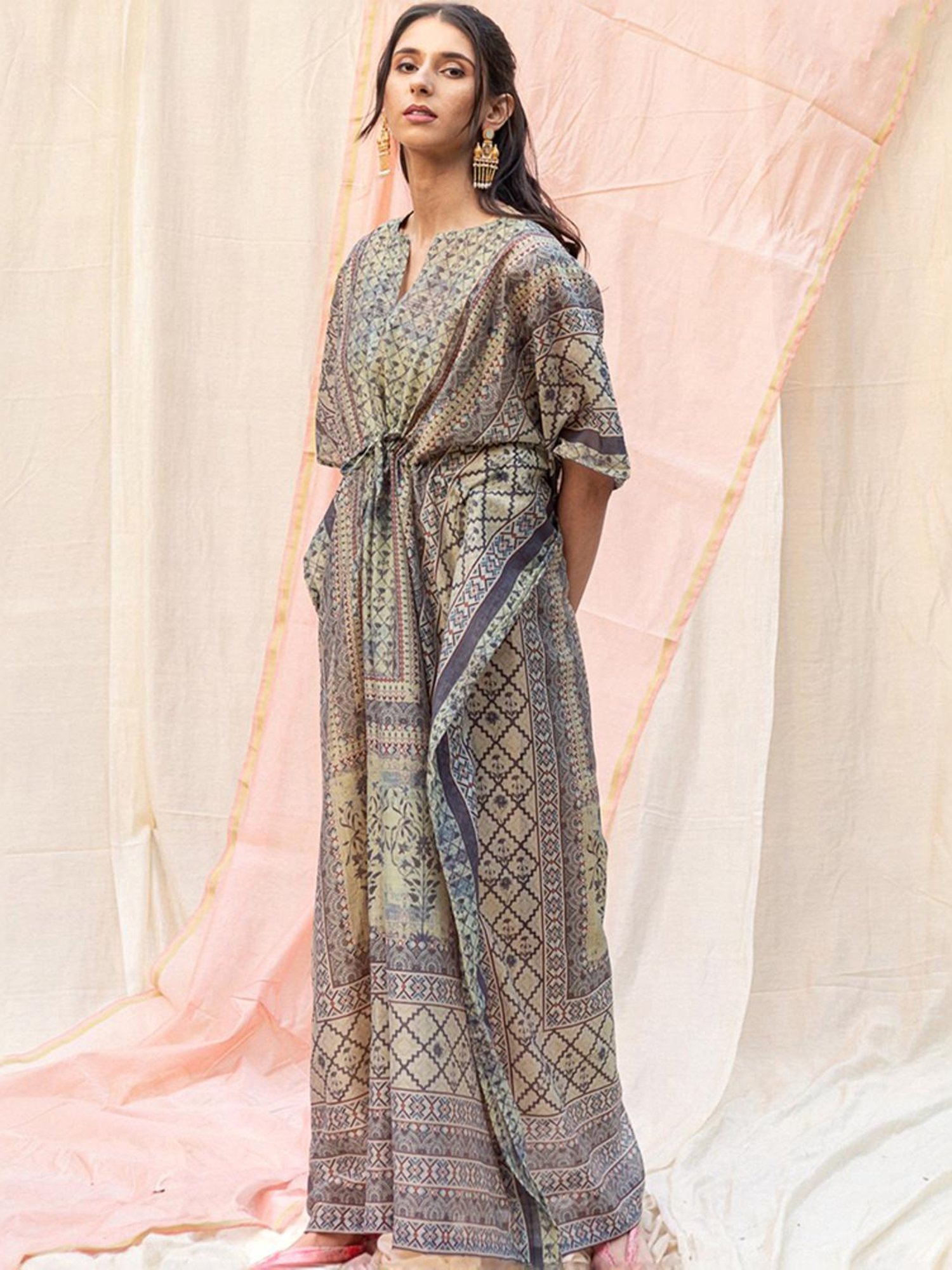 Artagai Beige Co-Ord Set with Notch Collar Kurta and Straight Pants