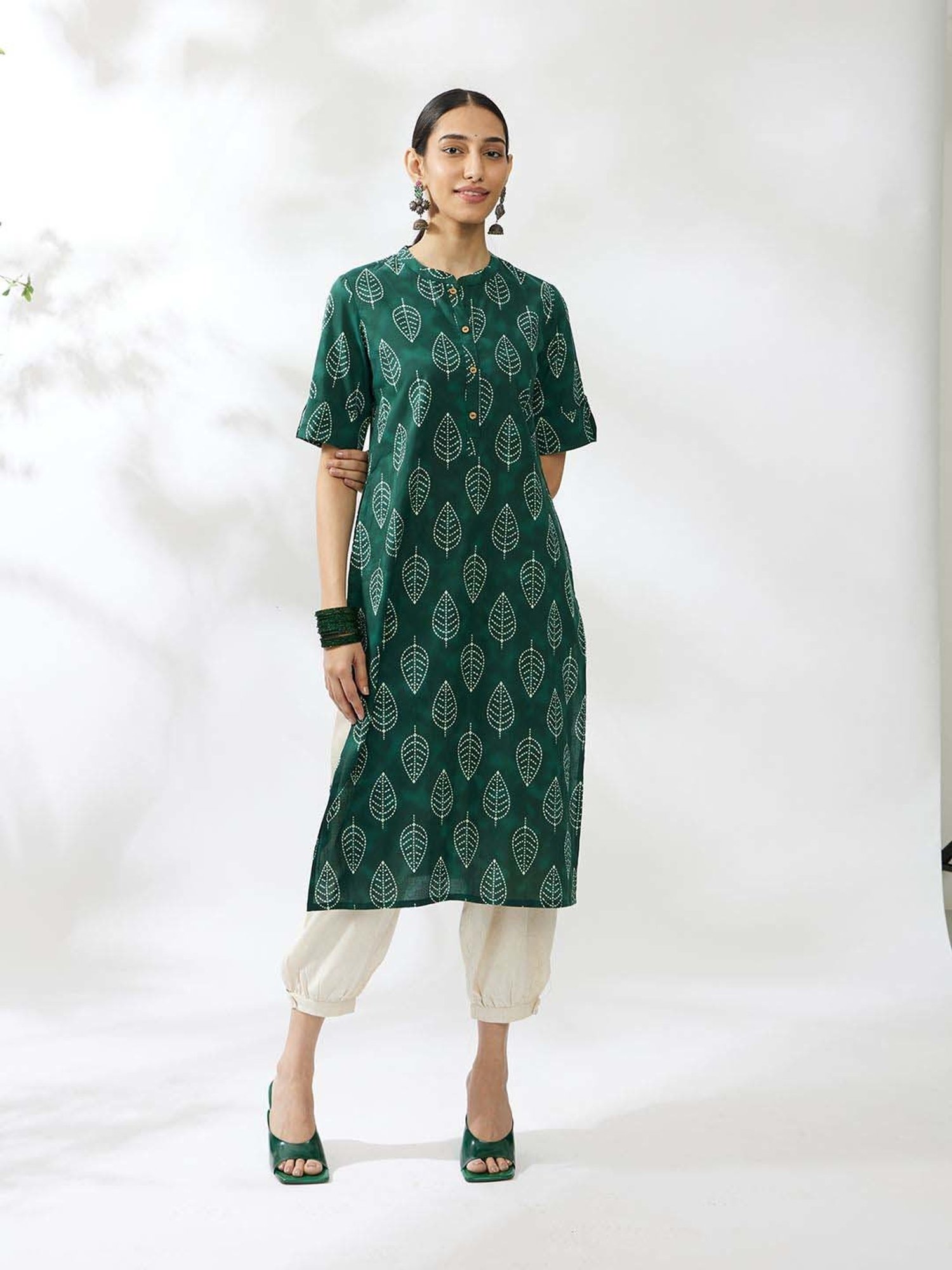 Daali Green Printed Straight Kurta