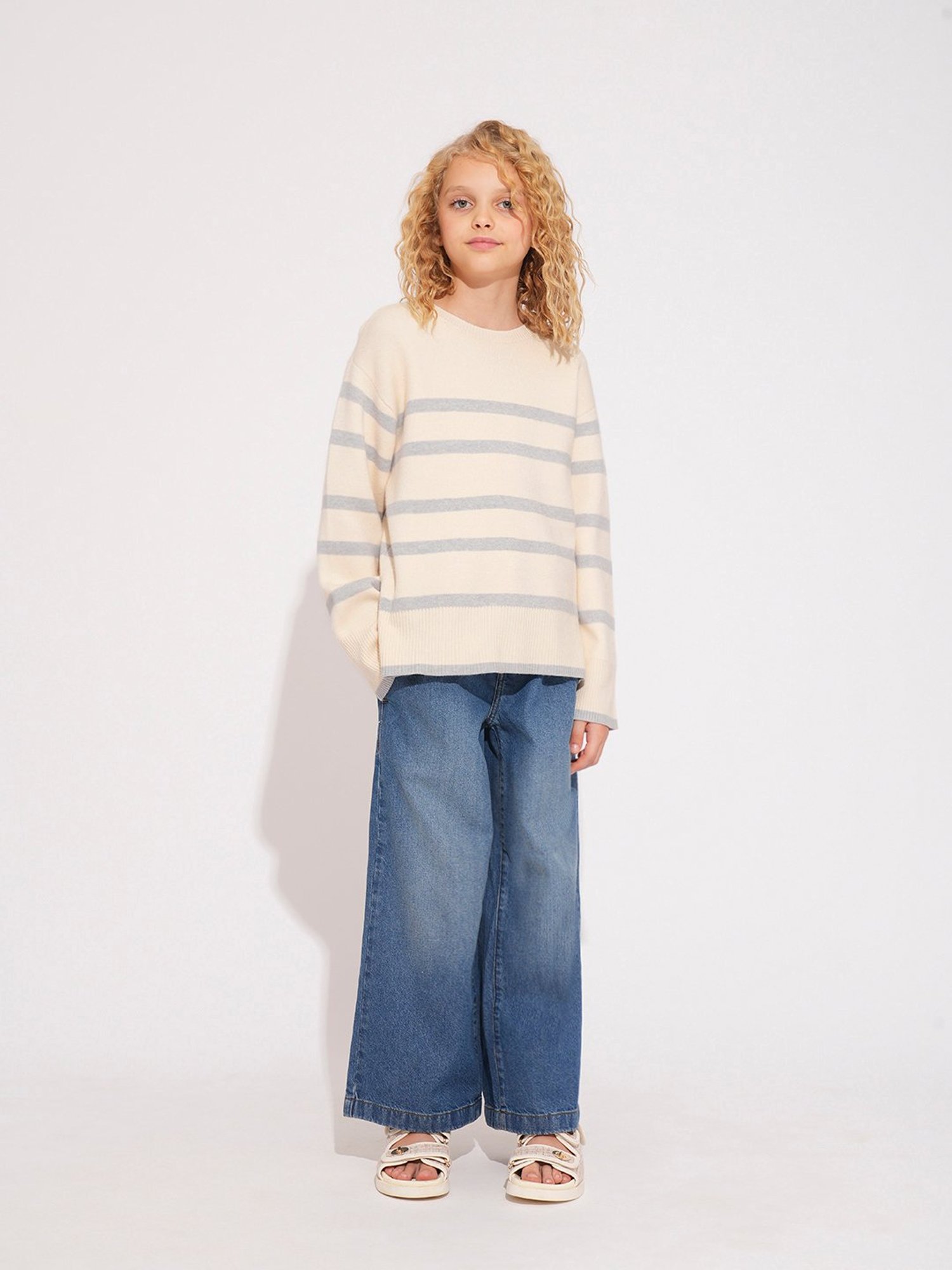 Elle Kids Black Solid Full Sleeves Sweater