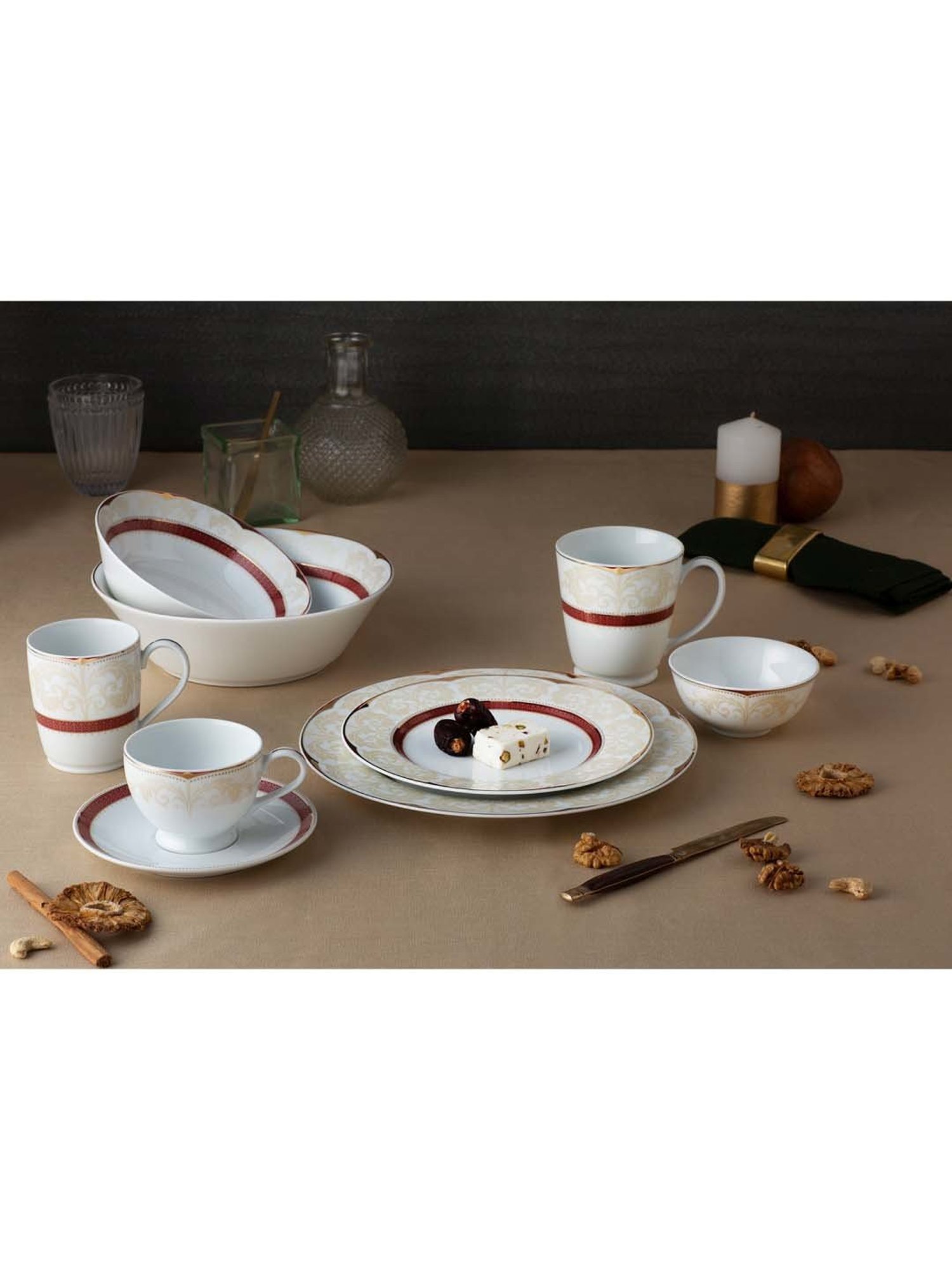 NORITAKE Queen's Fountain White & Red Porcelain Rim Dinner Set