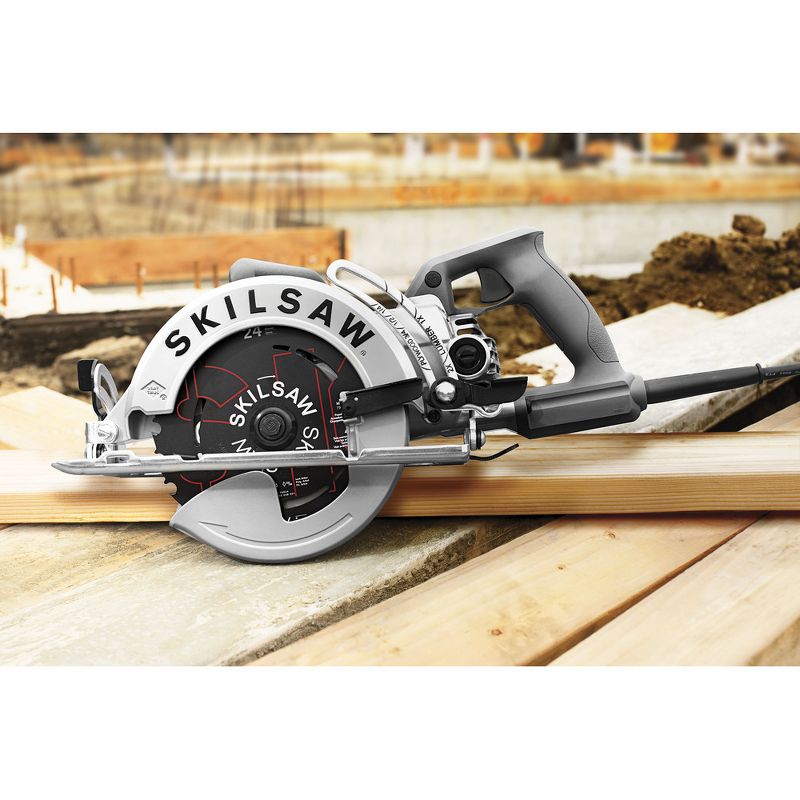 SKILSAW SPT77W-RT 7-1/4 in. Aluminum Worm Drive Circular Saw with Carbide Blade