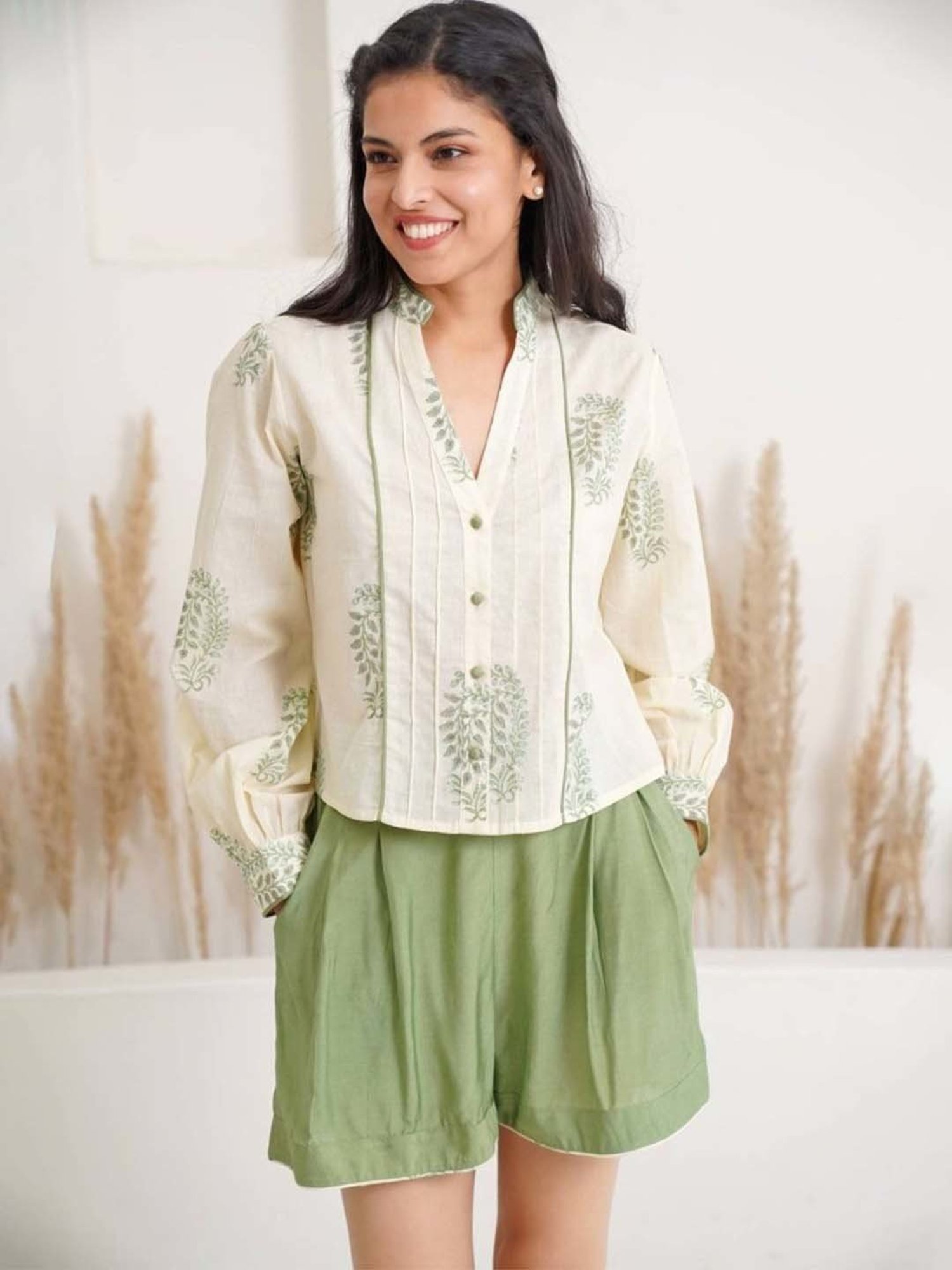 Nero Off White & Sage Green Shirt and Shorts