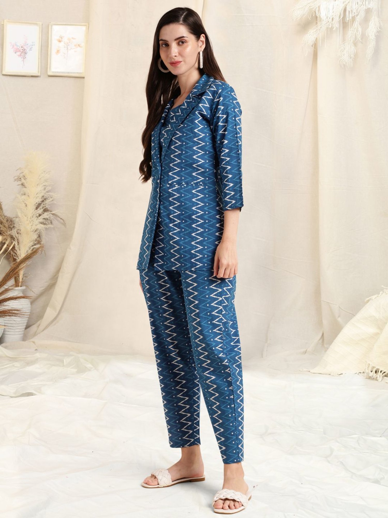 MIRCHI FASHION Blue Cotton Printed Top Pant Set With Jacket