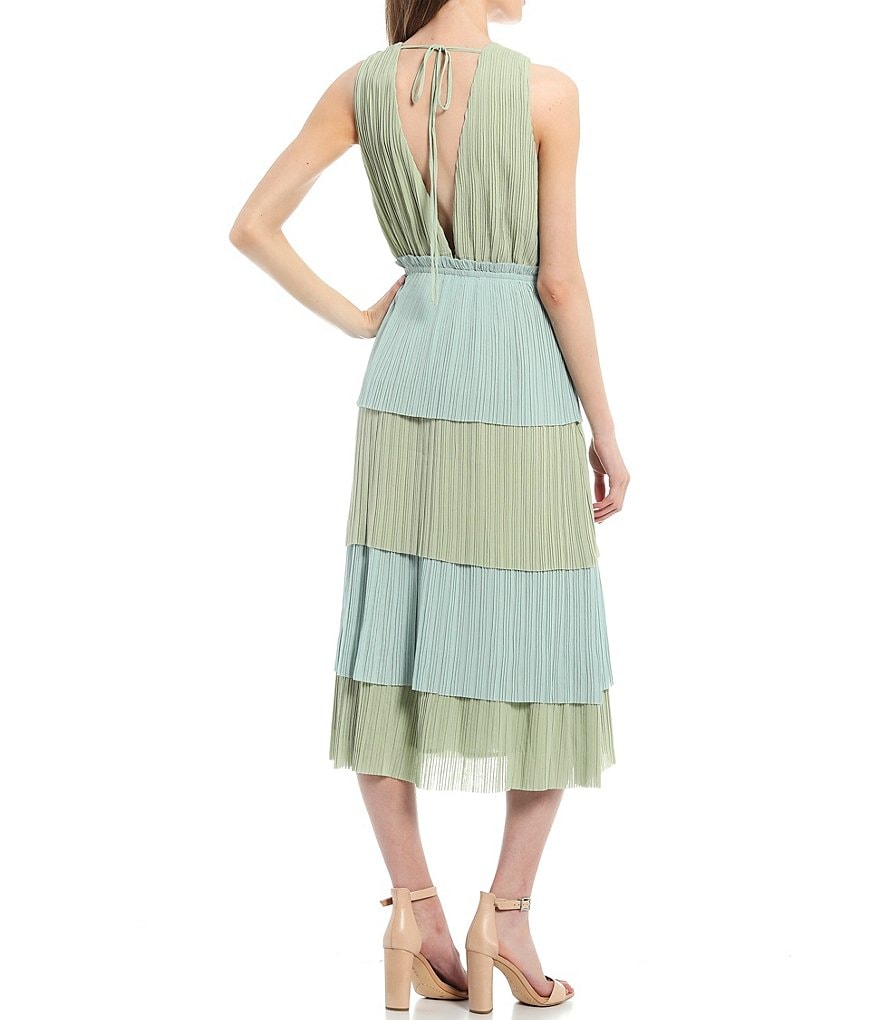 Adelyn Rae Color Block Tiered V-Neck Sleeveless Midi Dress