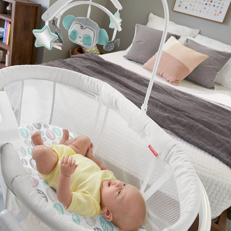 Simmons Kids' Silent Auto Gliding Deluxe Bassinet - Embossed Paisley